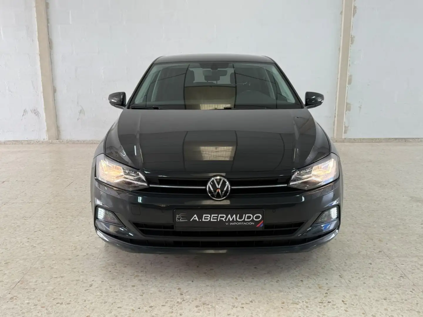 Volkswagen Polo 1.0 Advance 59kW Gris - 2