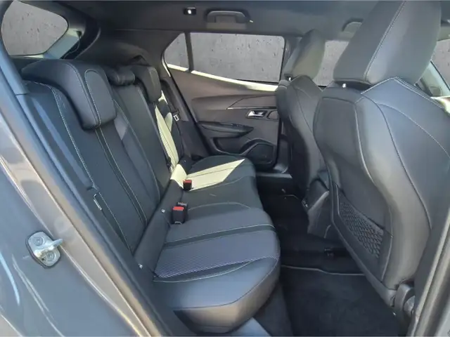 Peugeot 2008 view 14