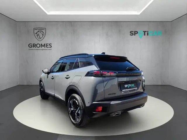 Peugeot 2008 view 5