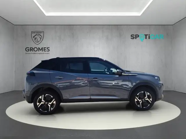 Peugeot 2008 view 2