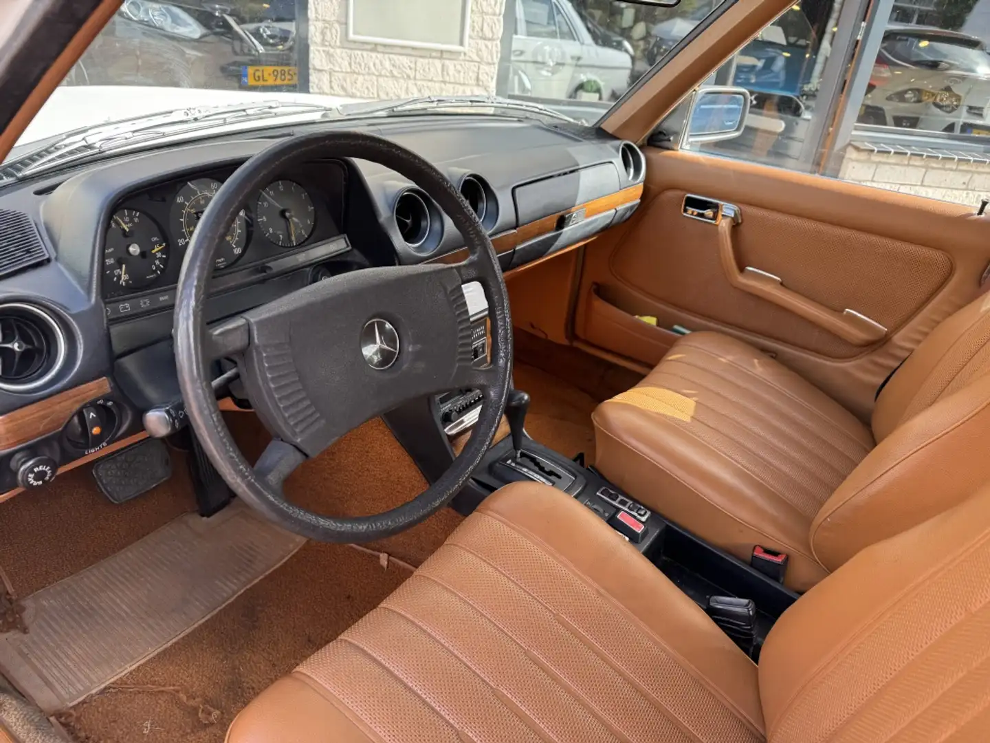 Mercedes-Benz 300 D Automaat wegenbelasting vrij 1978 Bianco - 2