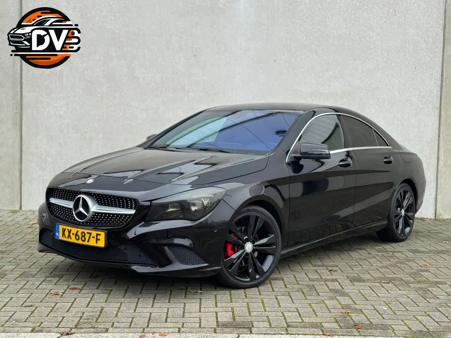 Mercedes-Benz CLA 200 Ambition NAV STL HALF LEDER PDC Zwart - 1