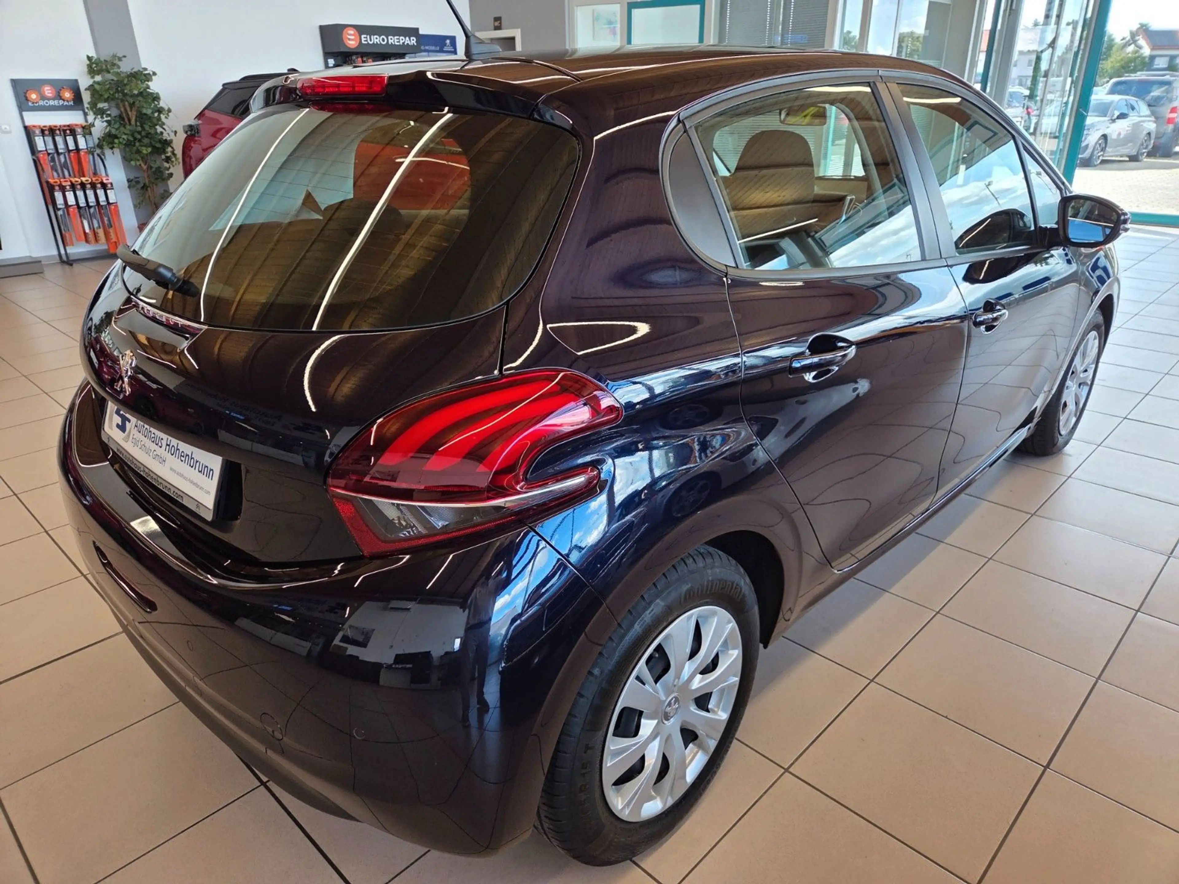 Peugeot 208 Active — photo 7