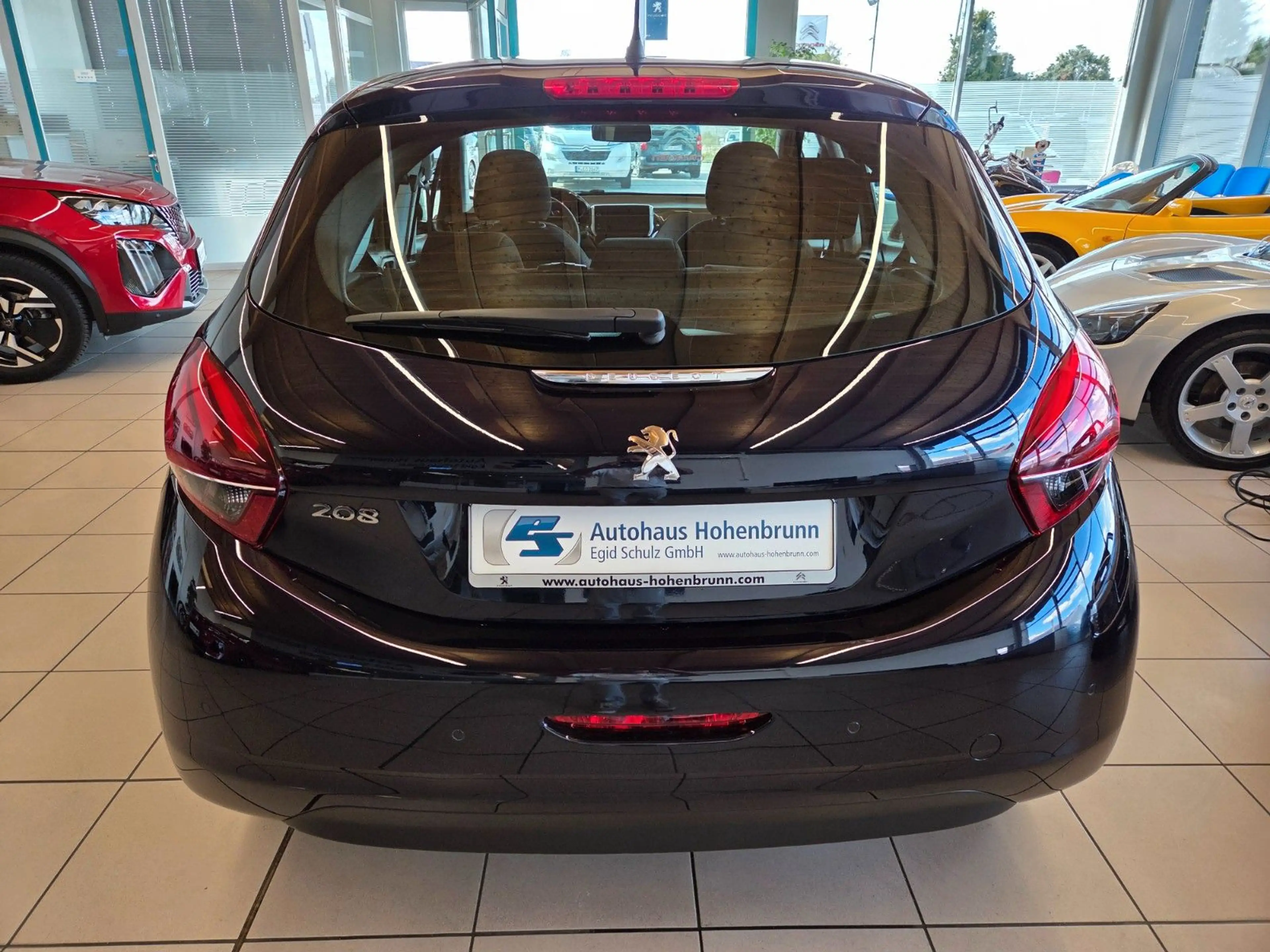 Peugeot 208 Active — photo 6