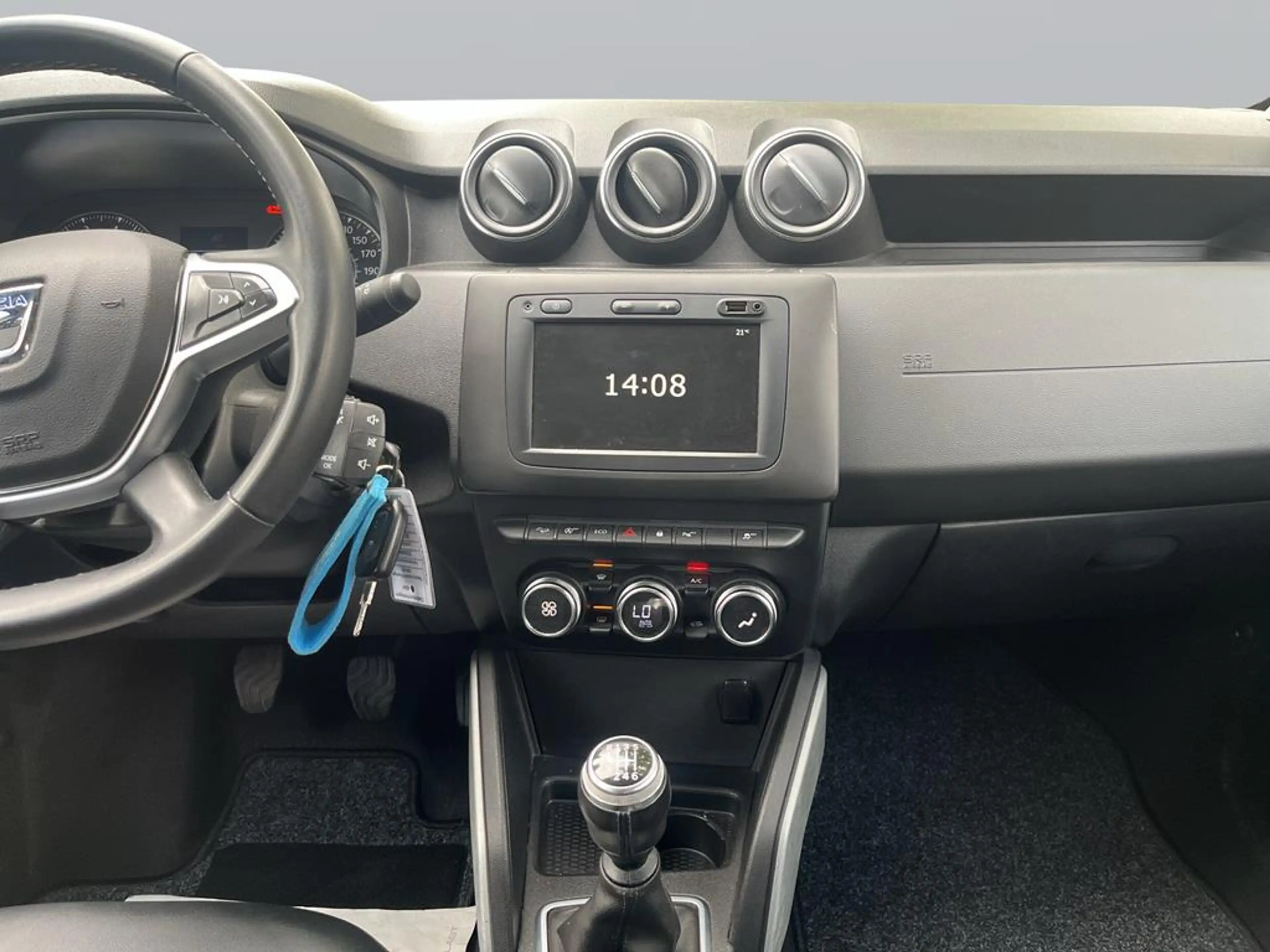 Dacia Duster Prestige 4WD — photo 14