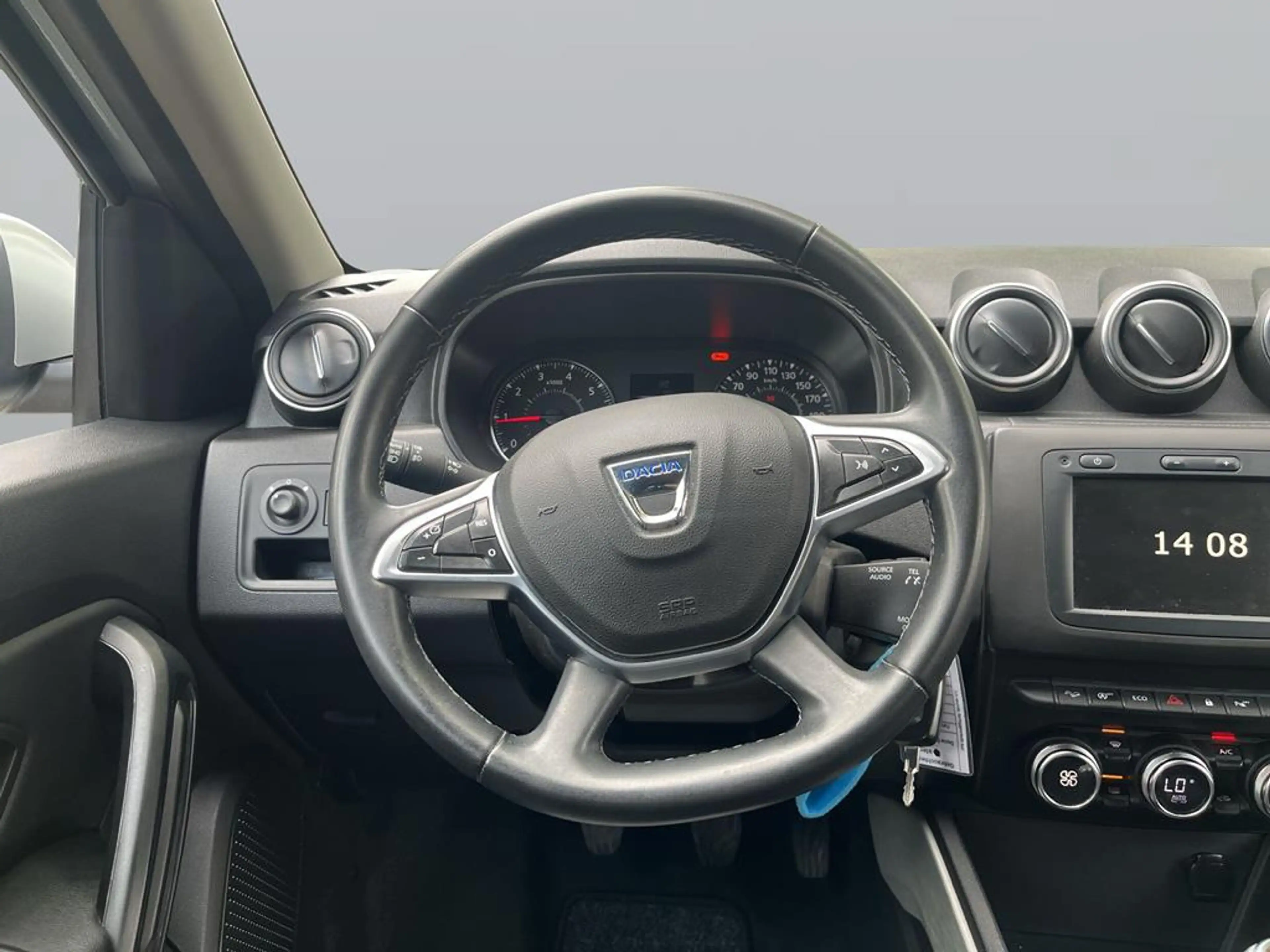 Dacia Duster Prestige 4WD — photo 15