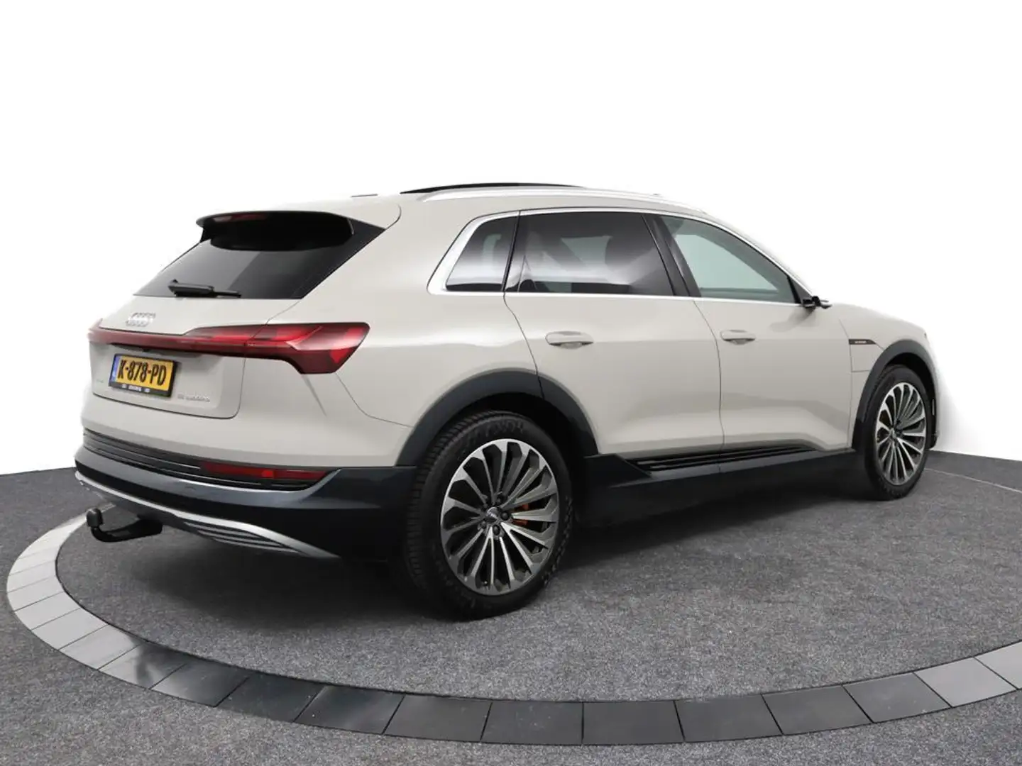 Audi e-tron e-tron 55 quattro advanced Pro Line Plus 95 kWh / Beige - 2