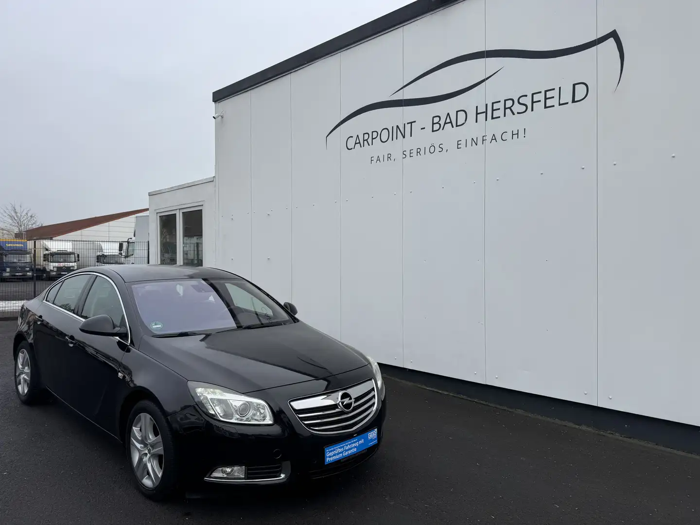 Opel Insignia Sport 4x4| XENON| 8FACH BEREIFT| LEDER| Schwarz - 1