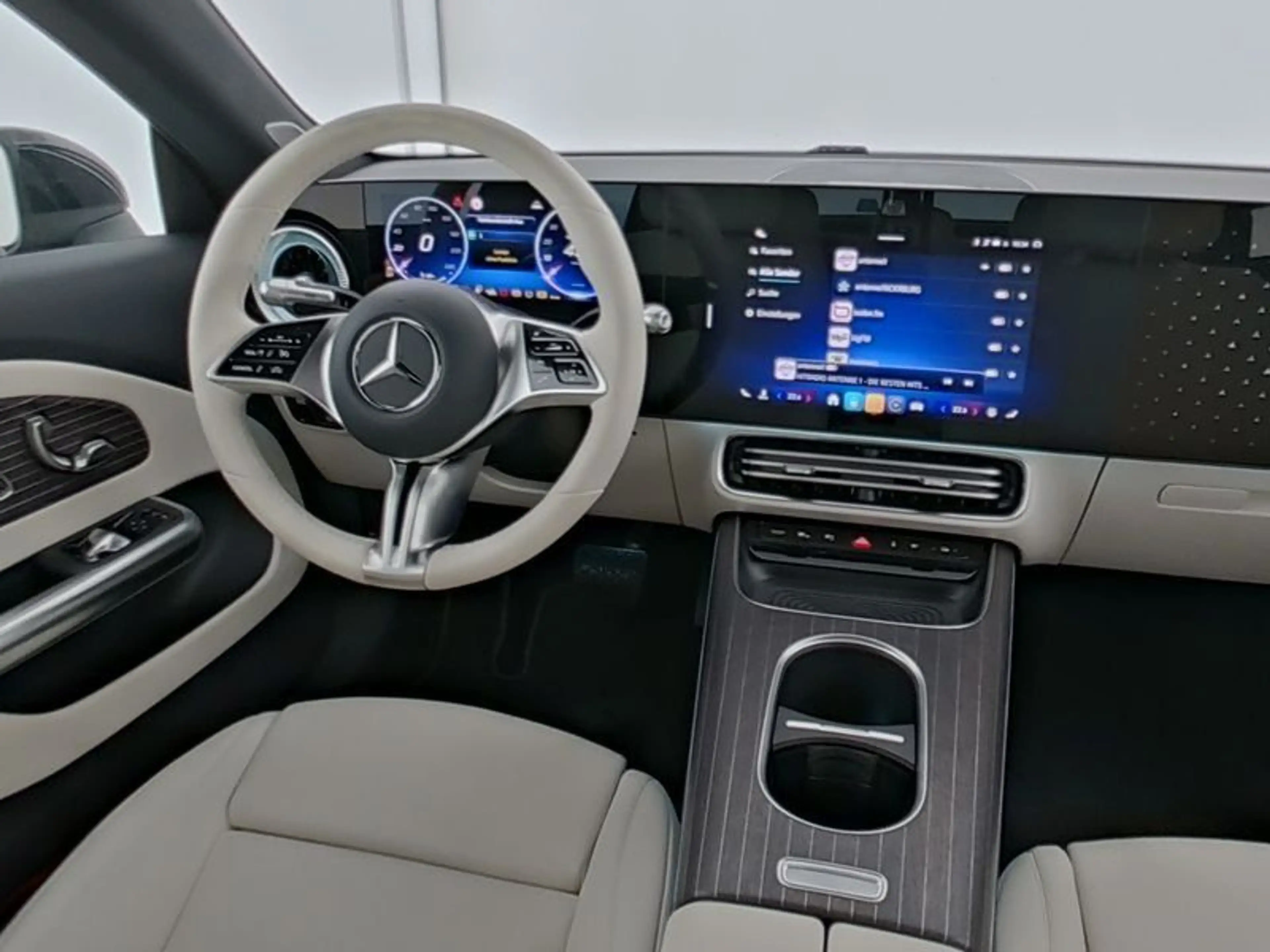 Mercedes-Benz CLA 250 + EQ PROG-PREMIUM MBEAM MEMORY DISTRO VZA — photo 8