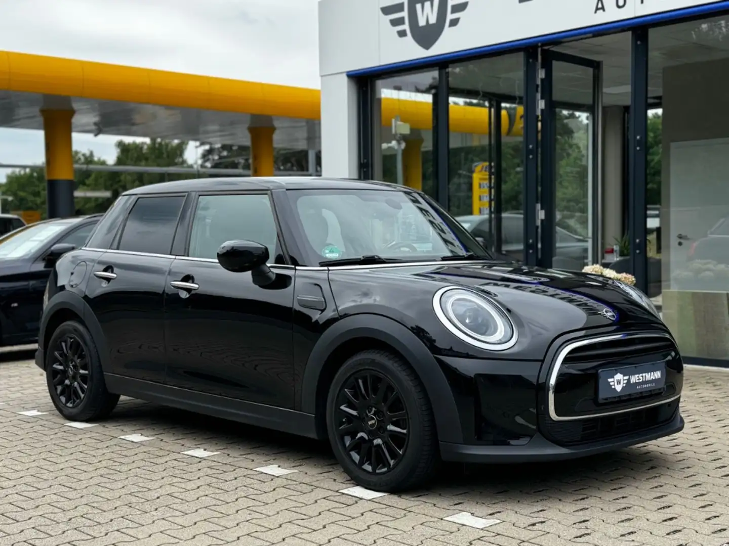 MINI Cooper 5 Türer/NAVI/SHZ/HUD Schwarz - 2
