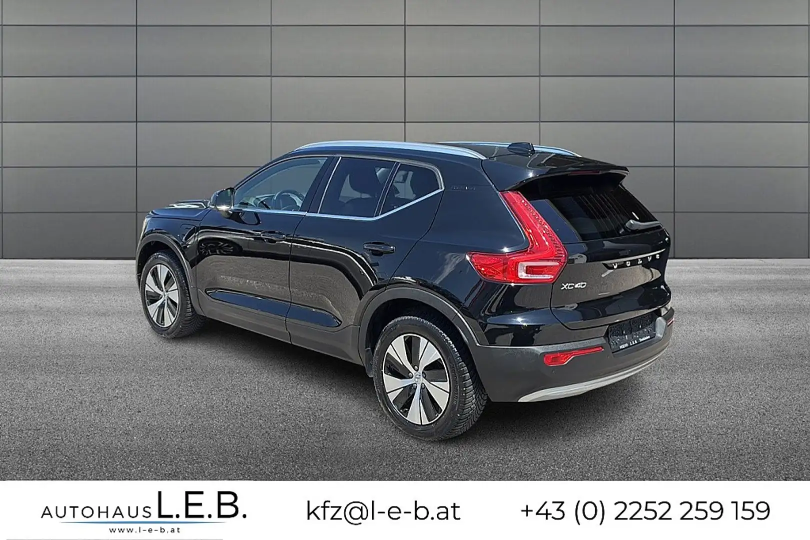 Volvo XC40 T5 Recharge PHEV Inscription Expression Schwarz - 2