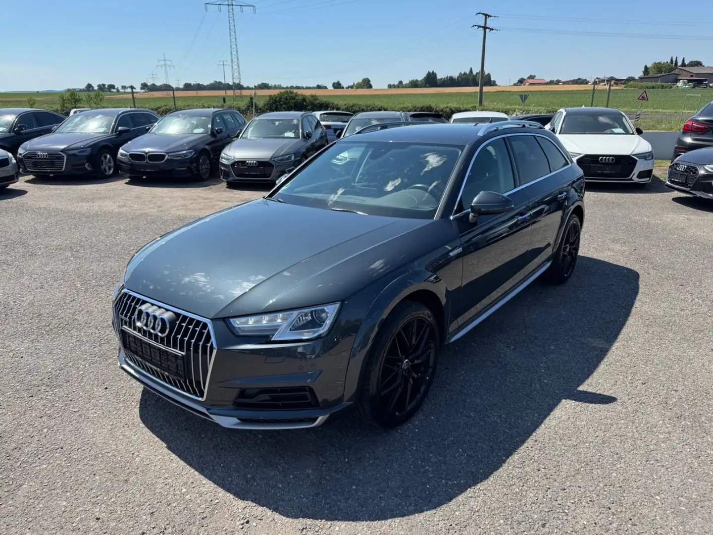 Audi A4 allroad Quattro 2.0 TDI Auto. Navi Kamera 2.H Grau - 1