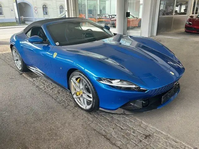 Ferrari Roma Roma Spider