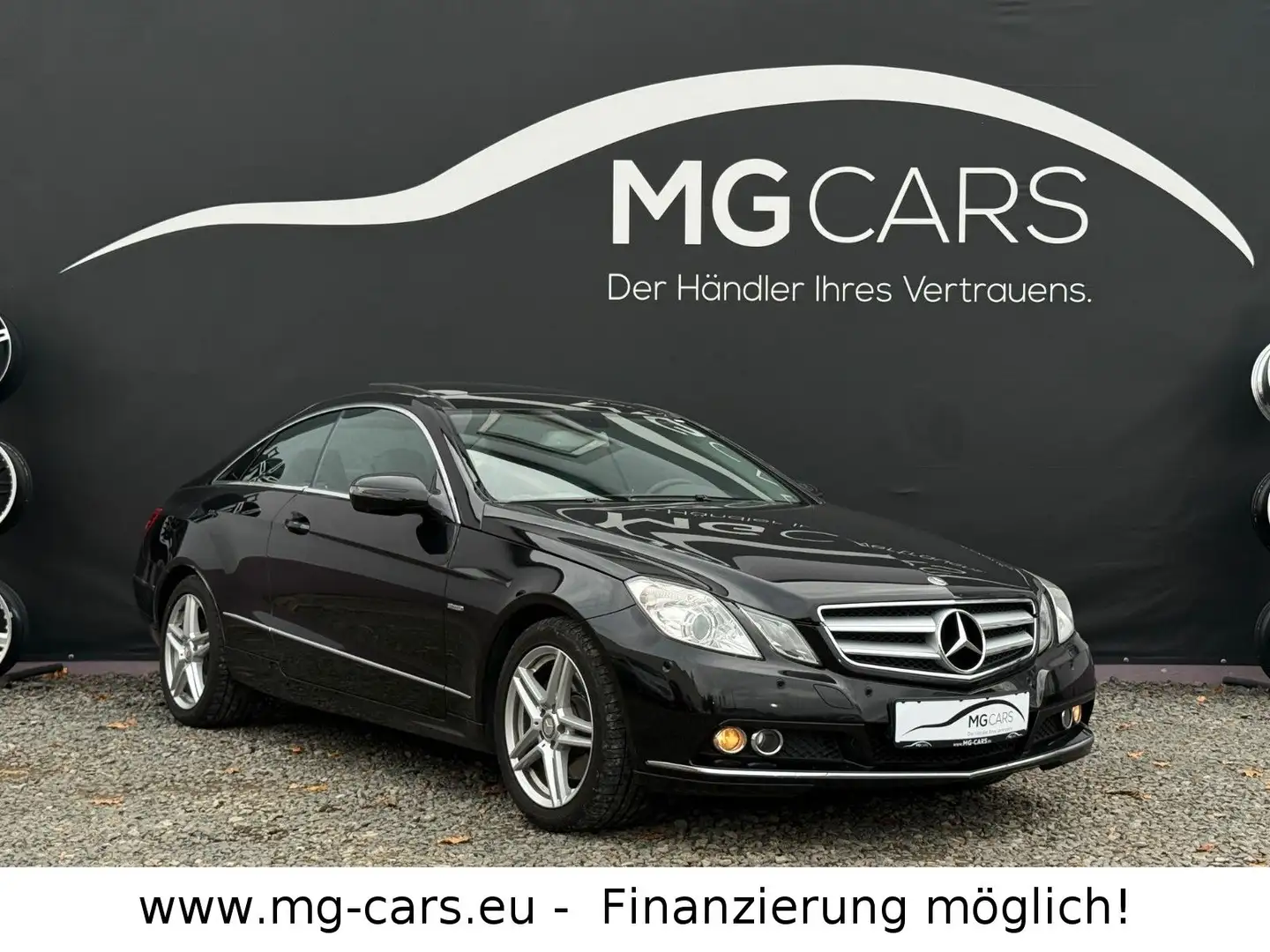 Mercedes-Benz E 350 Coupe~Sport~Panorama~Leder~Lück.Service! Noir - 2