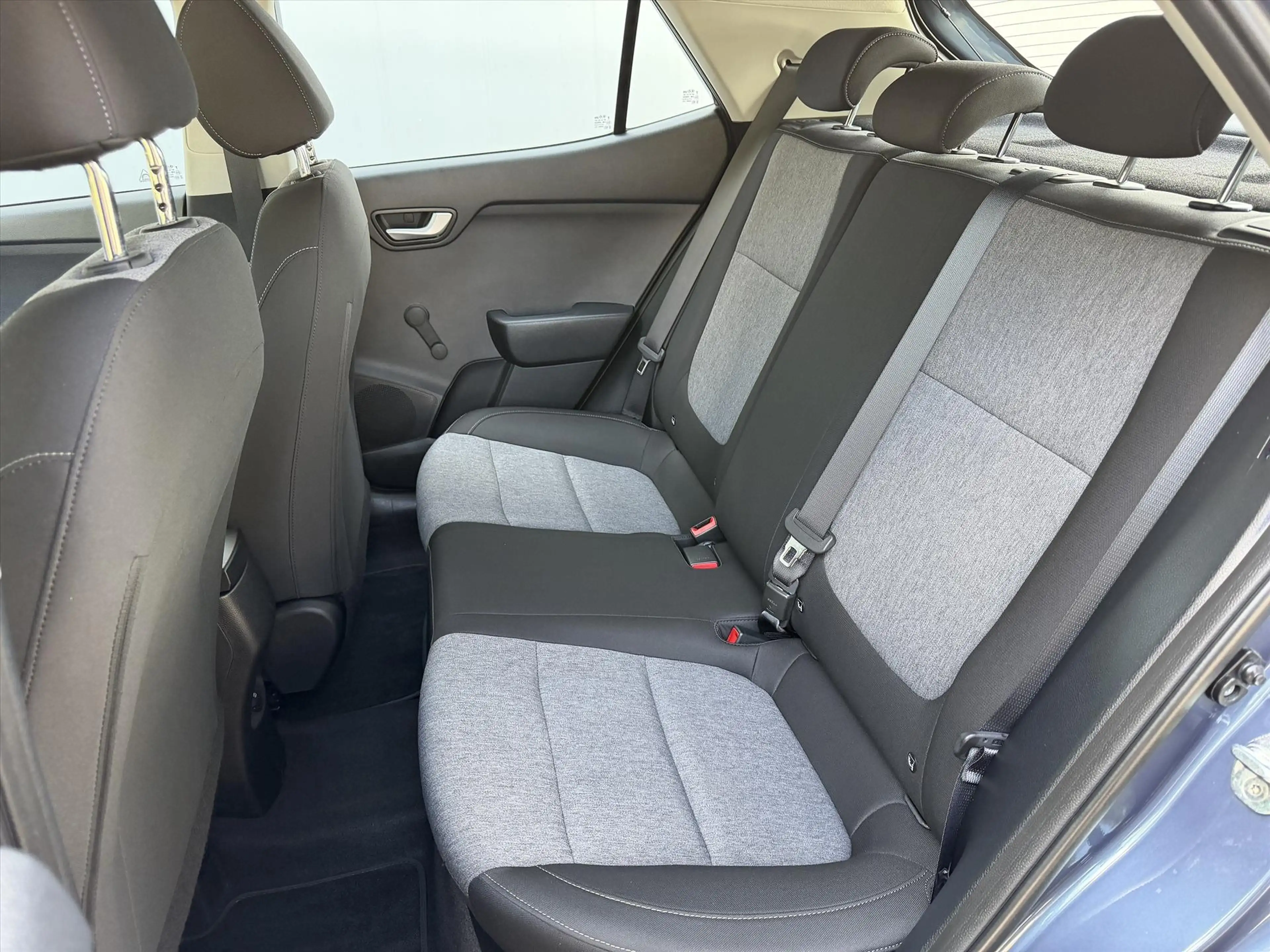 Kia Stonic 1.2 MPi 84pk ComfortPlusLine Navigator l Trekhaak — photo 10