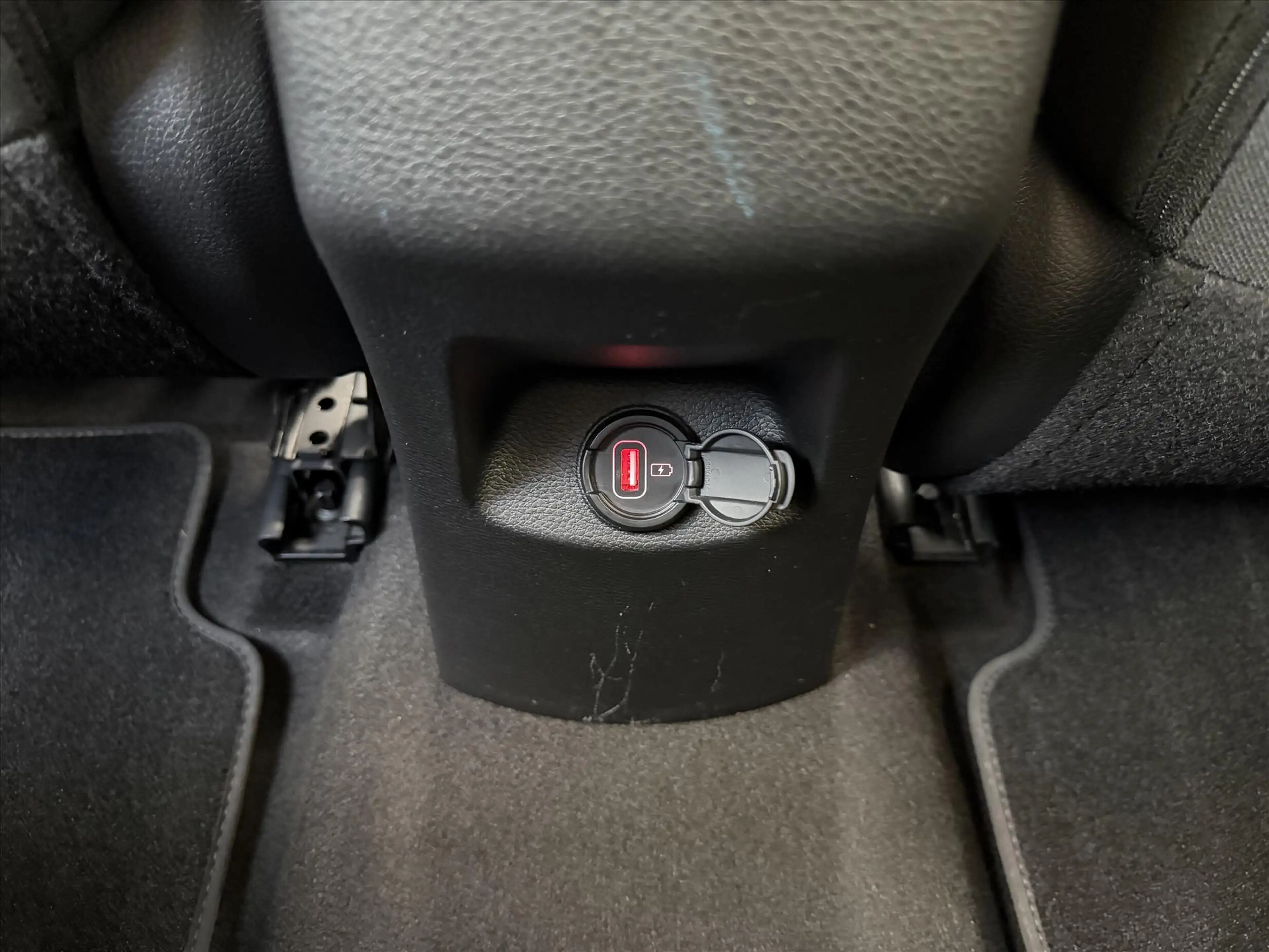 Kia Stonic 1.2 MPi 84pk ComfortPlusLine Navigator l Trekhaak — photo 20