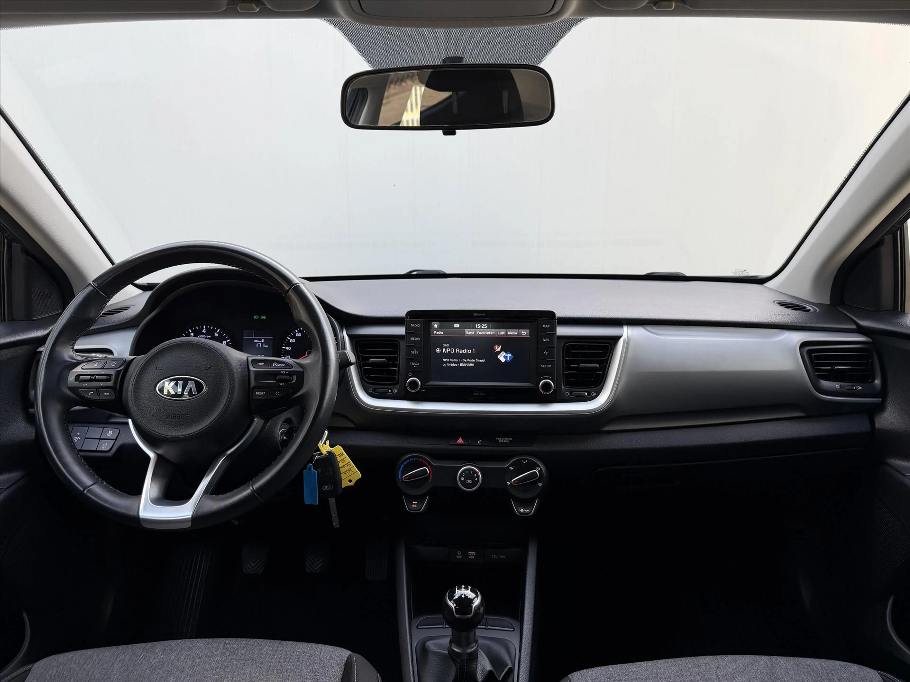 Kia Stonic 1.2 MPi 84pk ComfortPlusLine Navigator l Trekhaak — photo 11