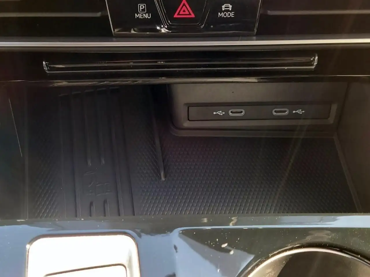 Volkswagen Atlas photo Volkswagen Atlas