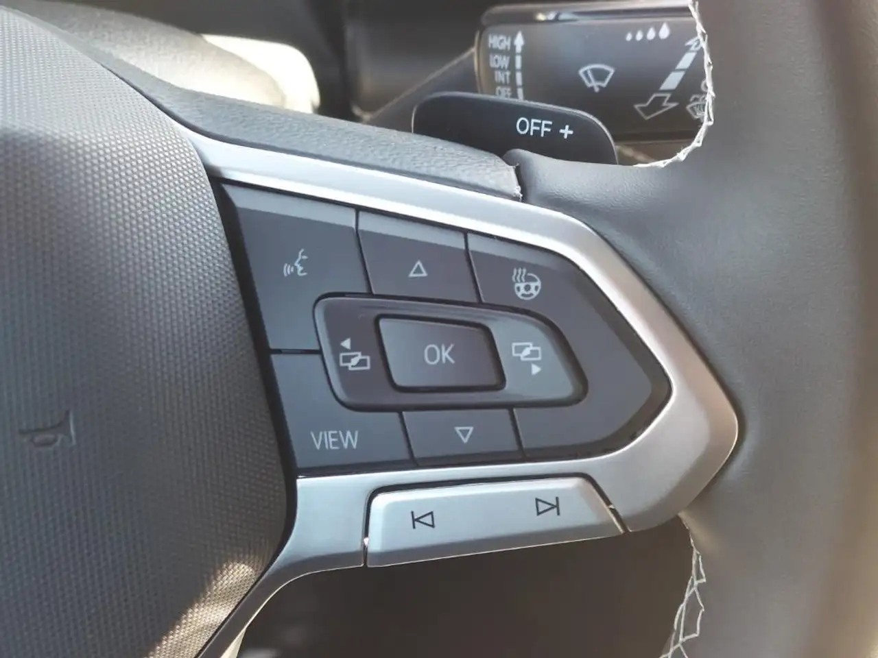 Volkswagen Atlas photo Volkswagen Atlas