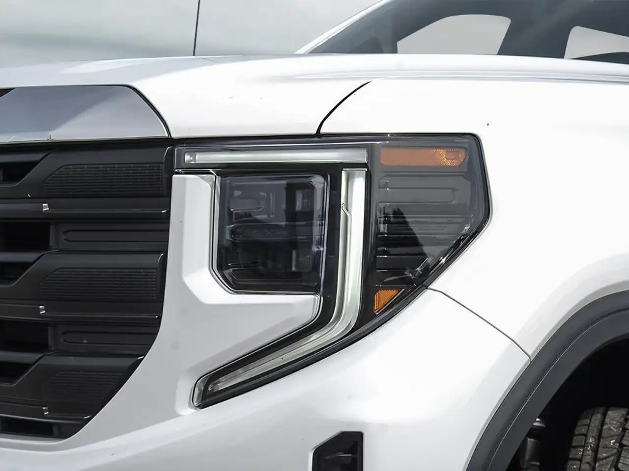 GMC Sierra 1500 снимка GMC Sierra 1500