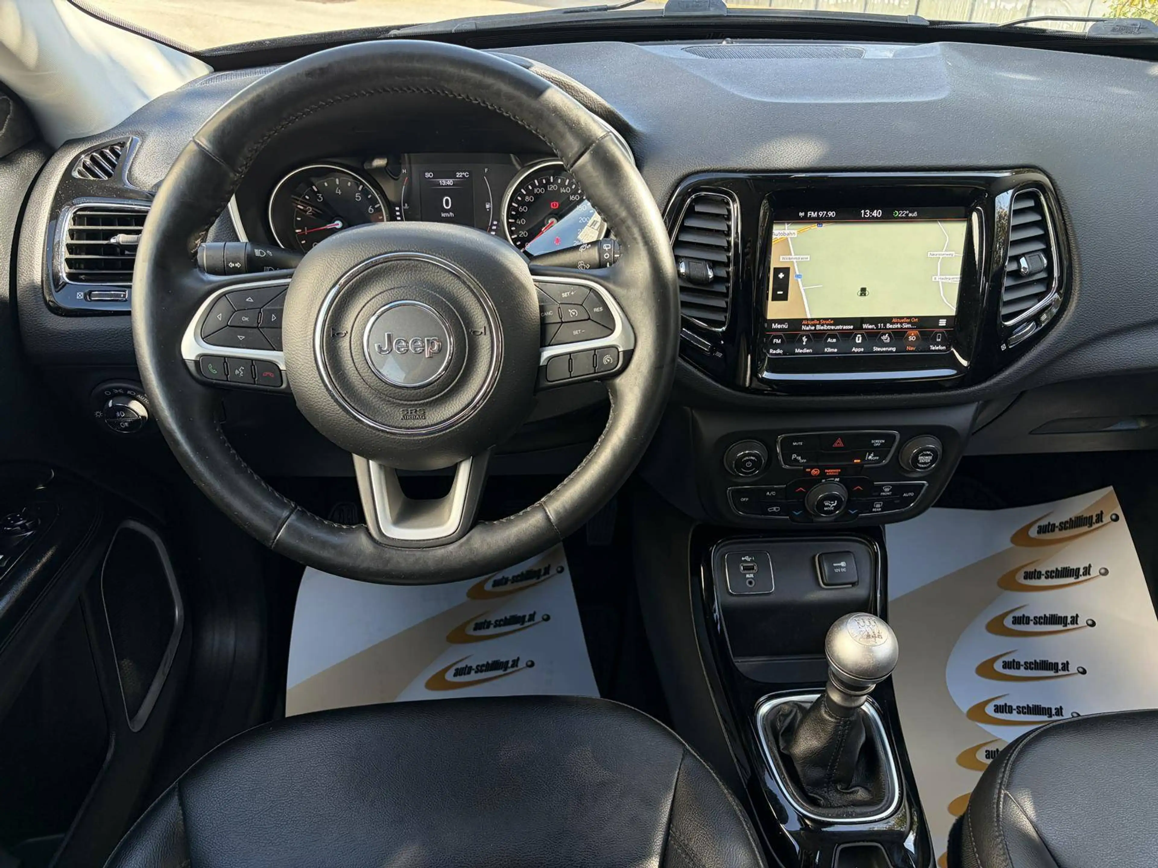 Jeep Compass 1,4 MultiAir2 Night Eagle AHK Kamera CarPlay Keyless LaneAssist 1.Besitz — photo 8