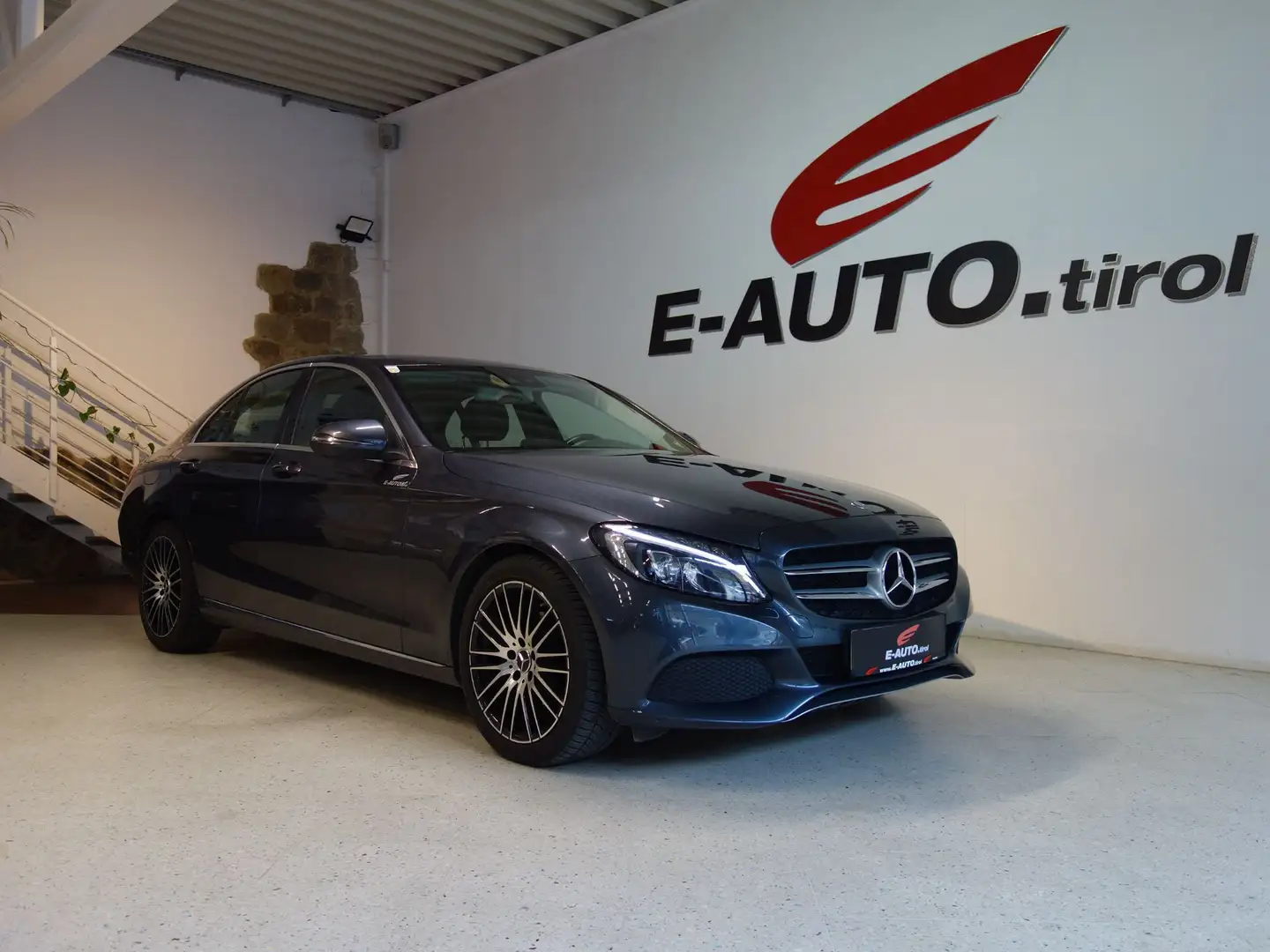 Mercedes-Benz C 180 LIMOUSINE Avantgarde Plus Aut. *Leder *LED *Navi Grau - 1