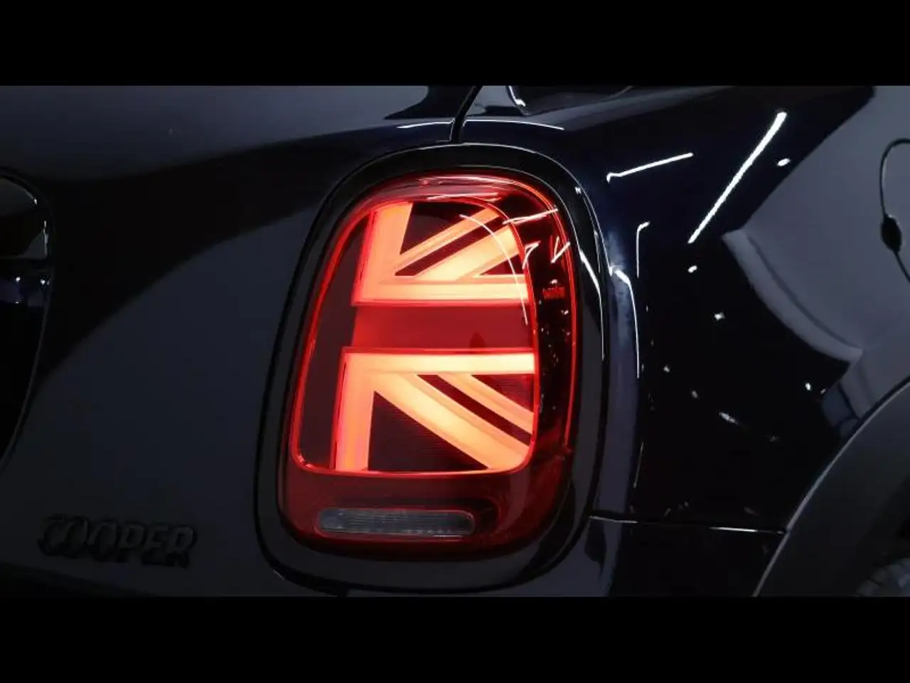 MINI Cooper 1.6 136 hatch auto 8