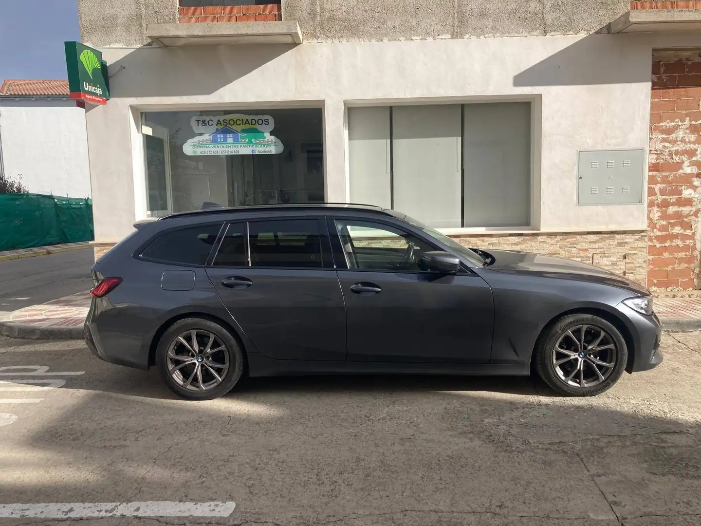 BMW 320 320dA Touring Gris - 2