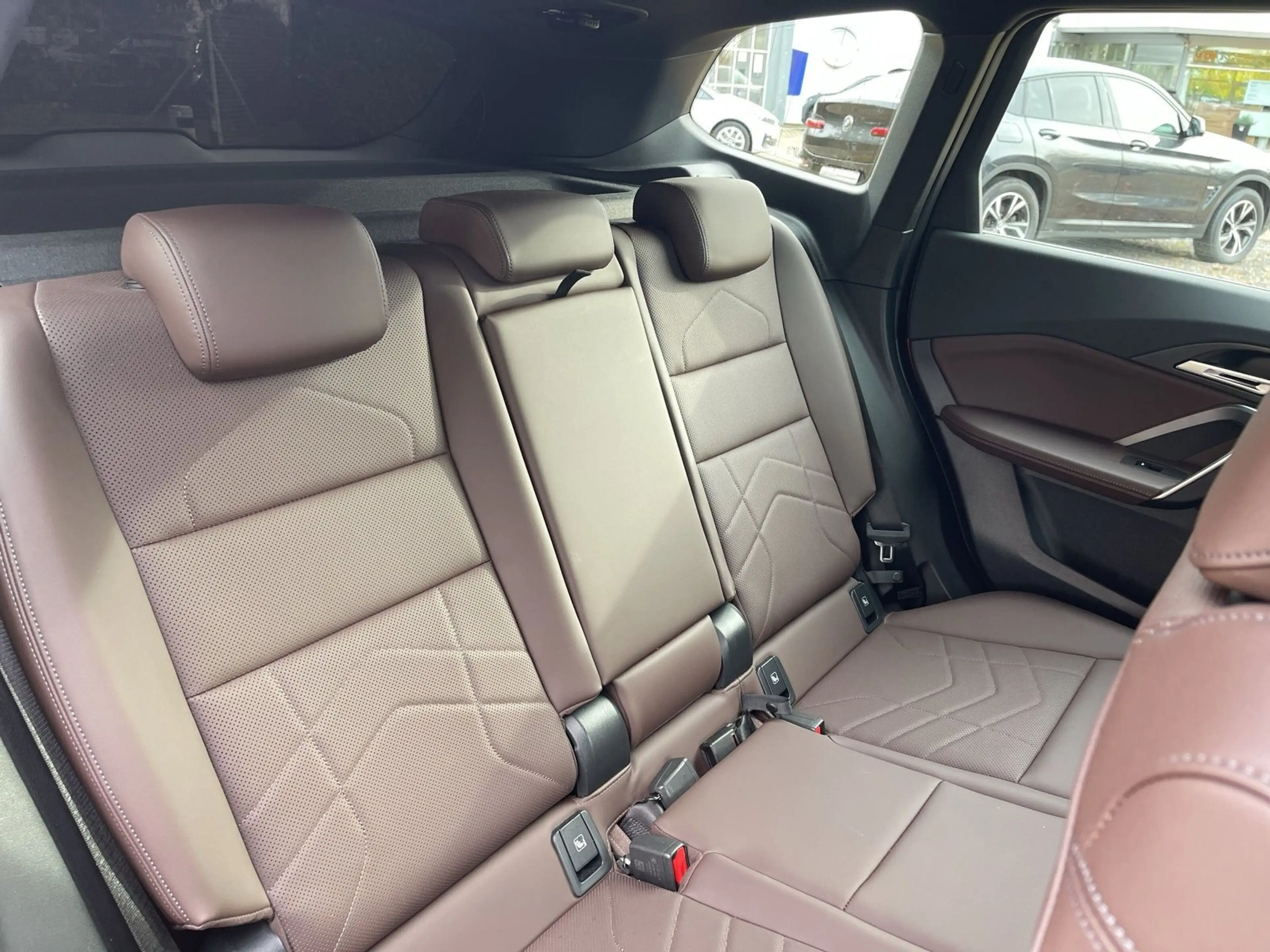 BMW X1 xDrive23i xLine Head-Up HK HiFi DAB LED RFK — photo 15