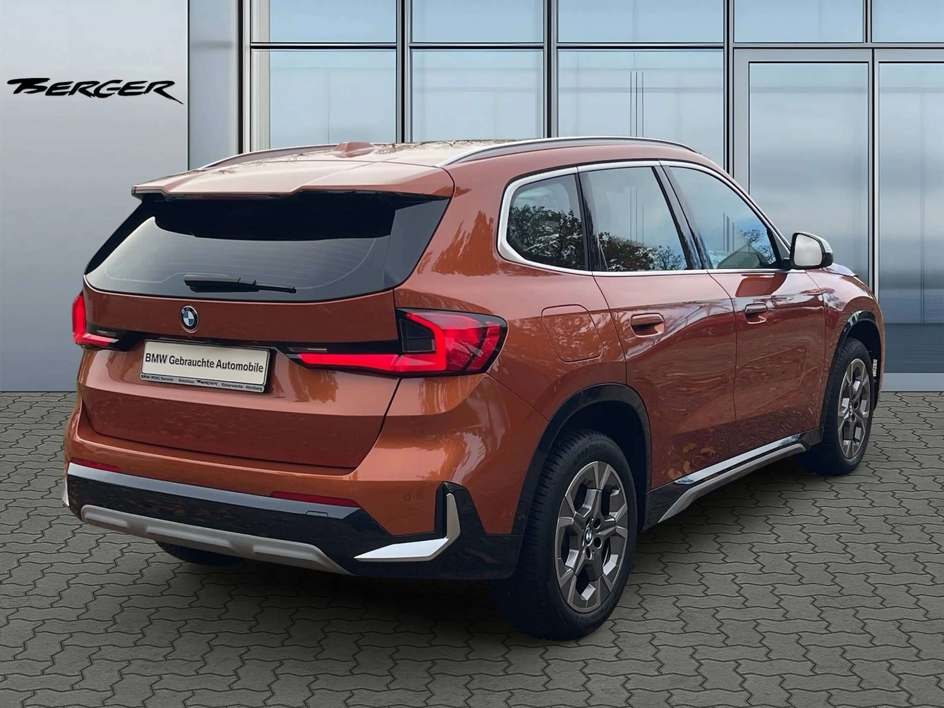 BMW X1 xDrive23i xLine Head-Up HK HiFi DAB LED RFK — photo 2