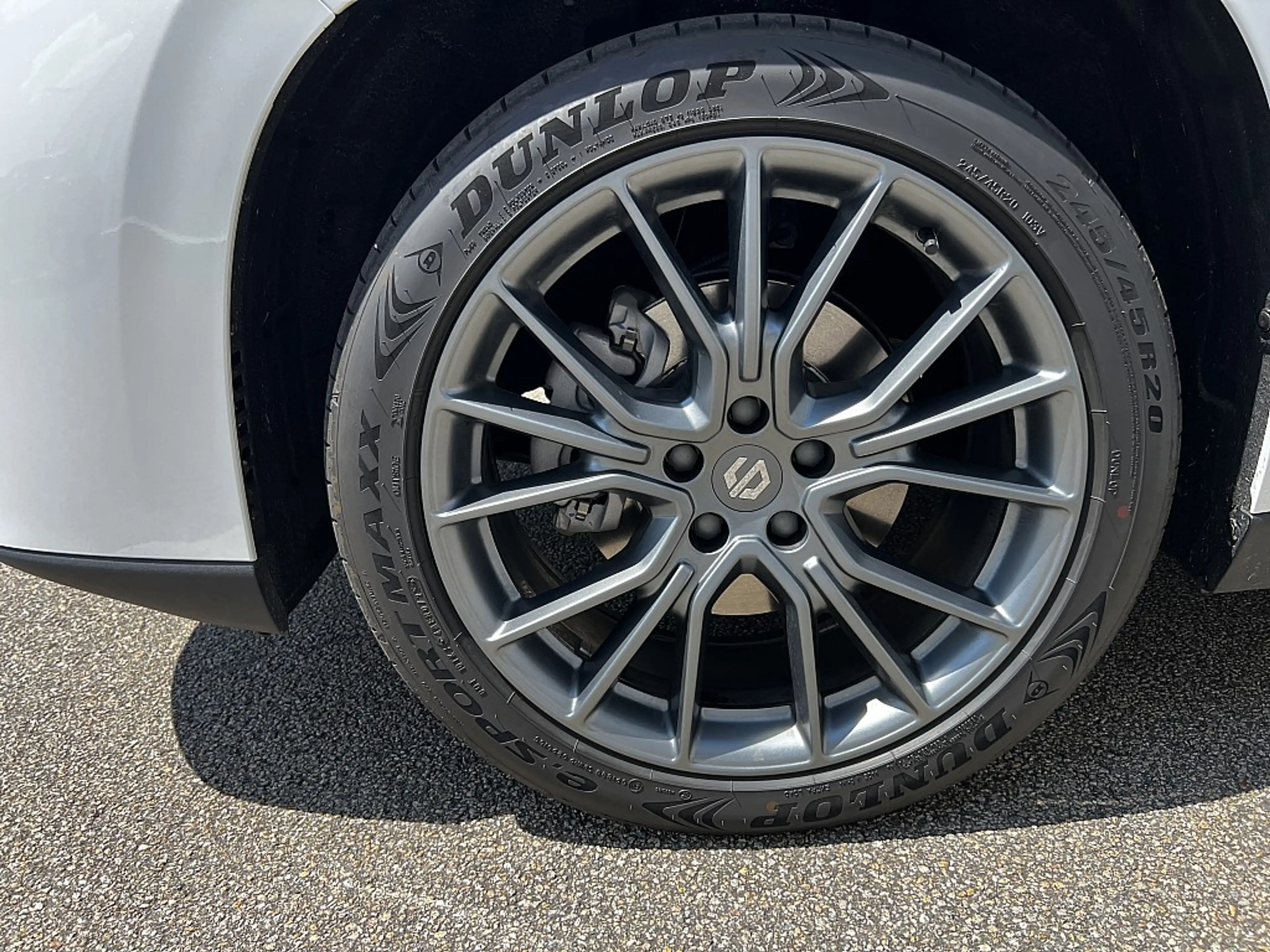 Leapmotor C10 Desing REEV — photo 8