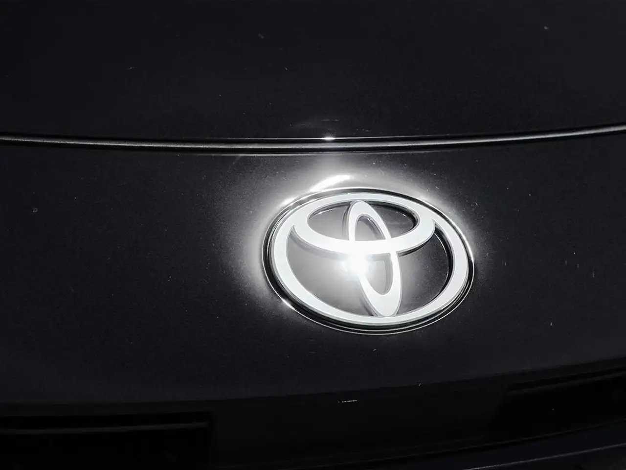 Toyota Prius снимка Toyota Prius
