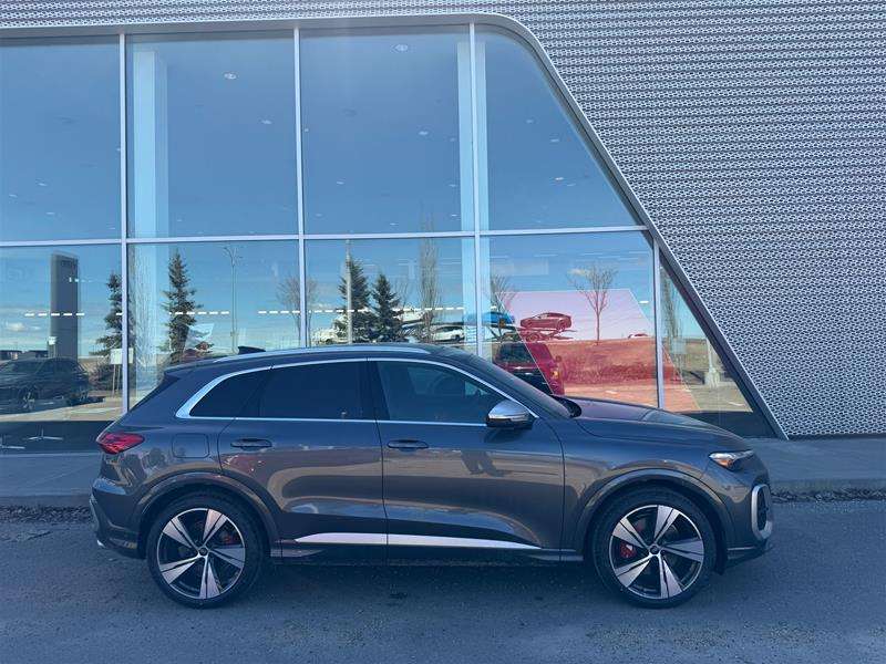 2025 Audi SQ5 Progressiv 3.0 TFSI quattro