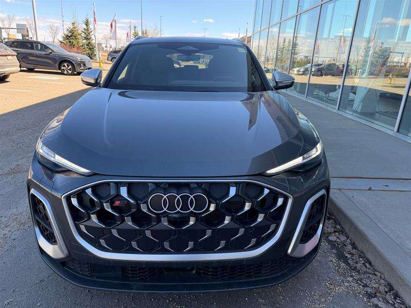 2025 Audi SQ5 Progressiv 3.0 TFSI quattro — снимка 1