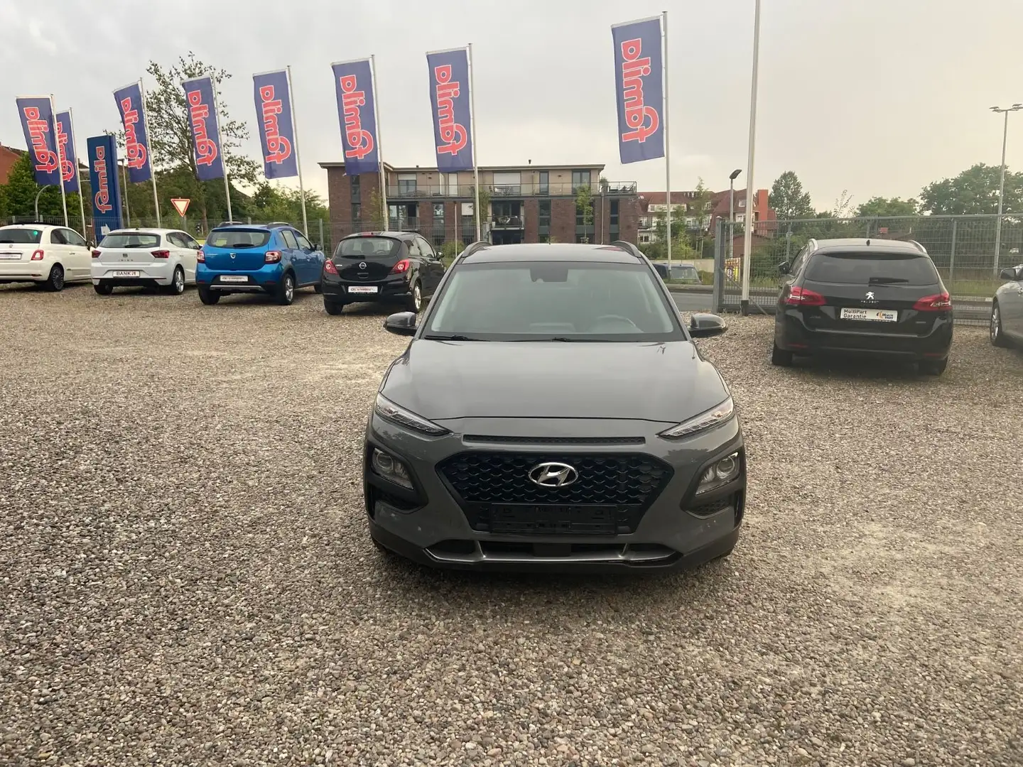 Hyundai KONA Trend 2WD Gris - 1