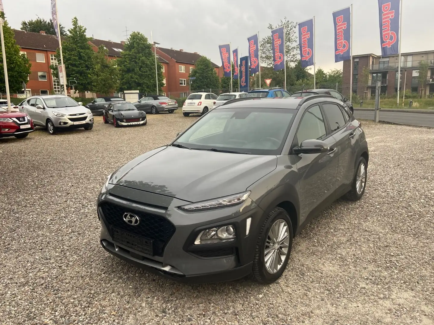 Hyundai KONA Trend 2WD Gris - 2