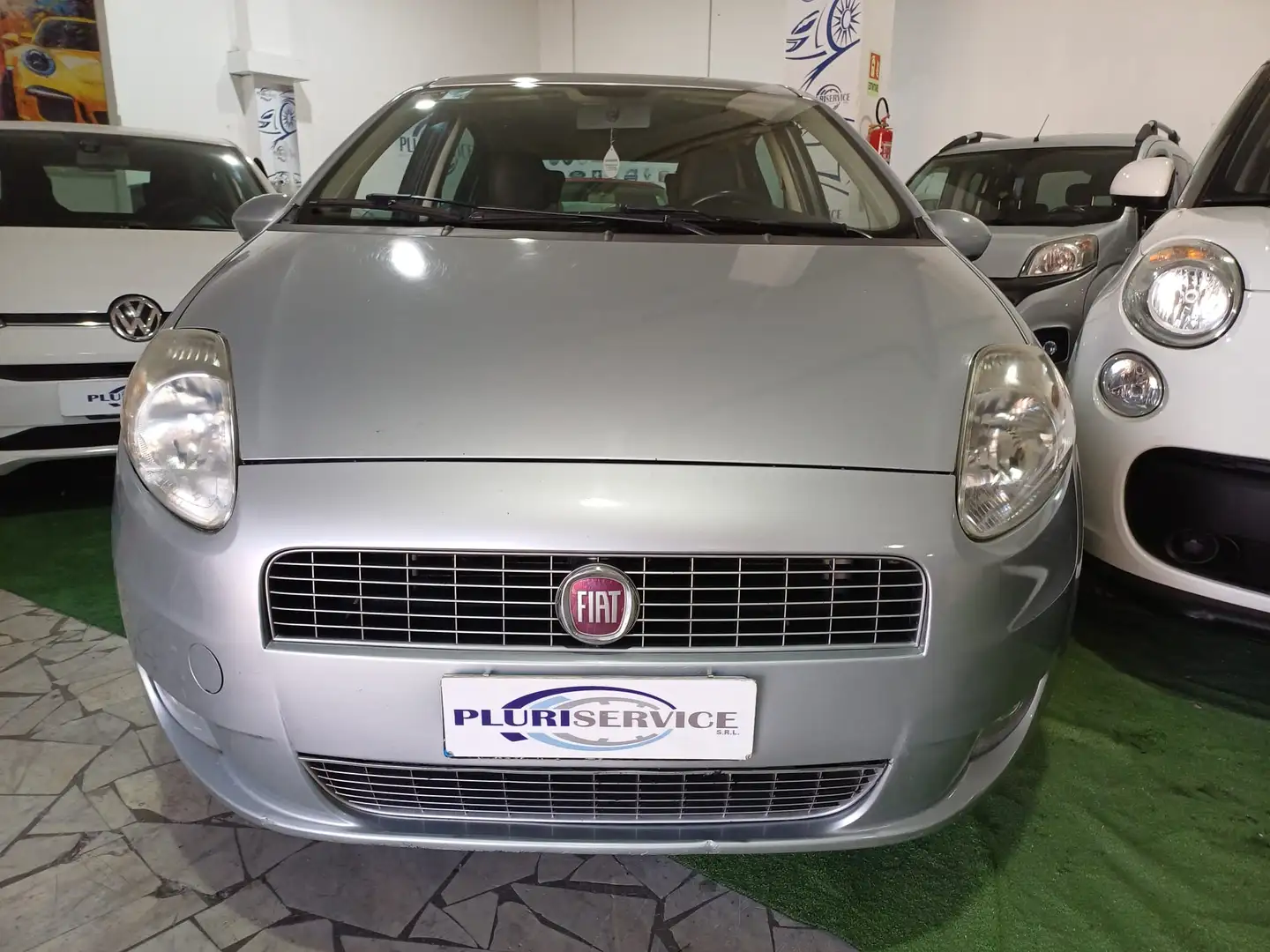 Fiat Grande Punto Grande Punto 5p 1.2 Dynamic GPL Plateado - 2