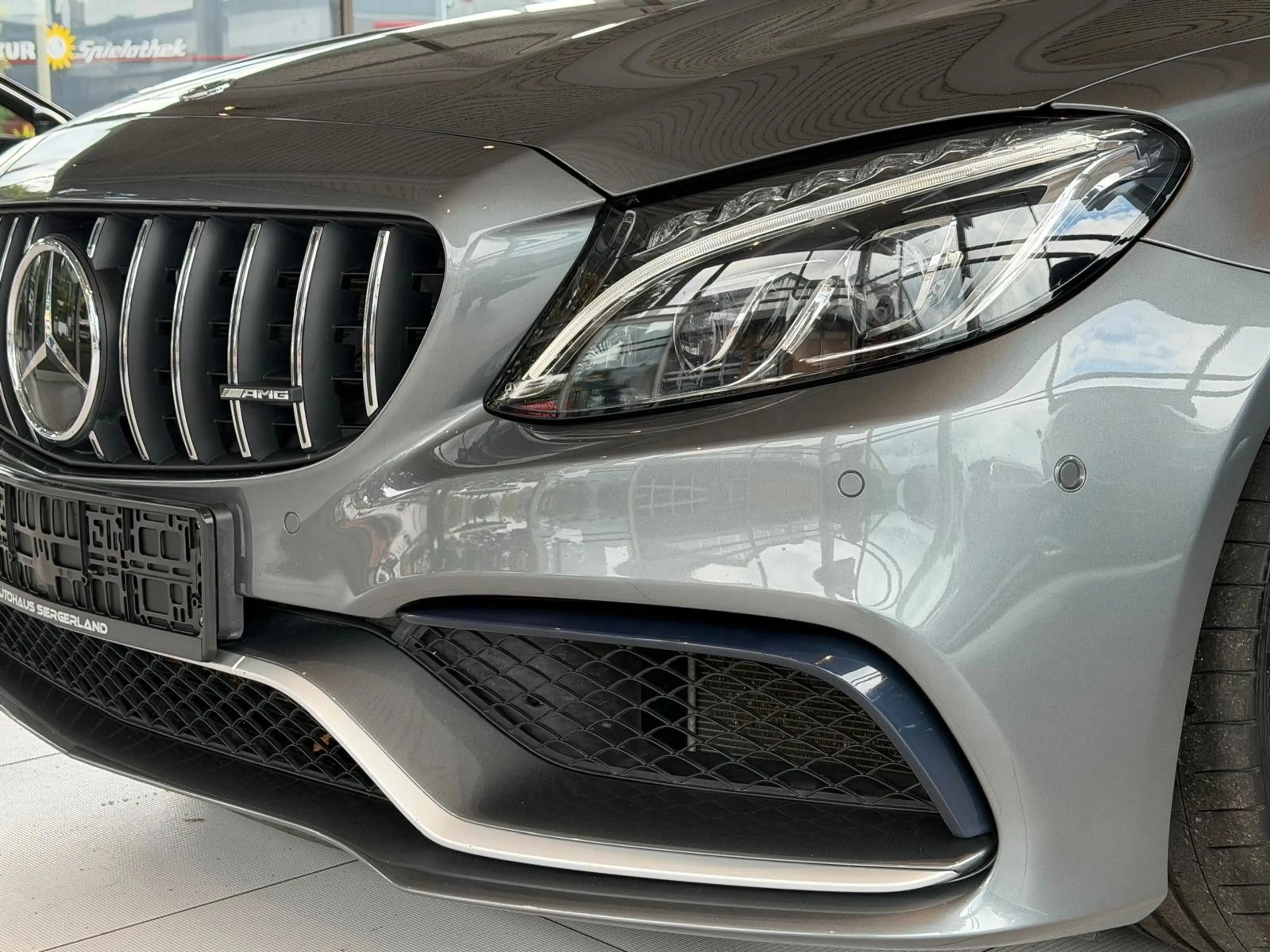 Mercedes-Benz C 63 AMG /Burmester/Pano/SportAbgas/Scheckheft/ — photo 11