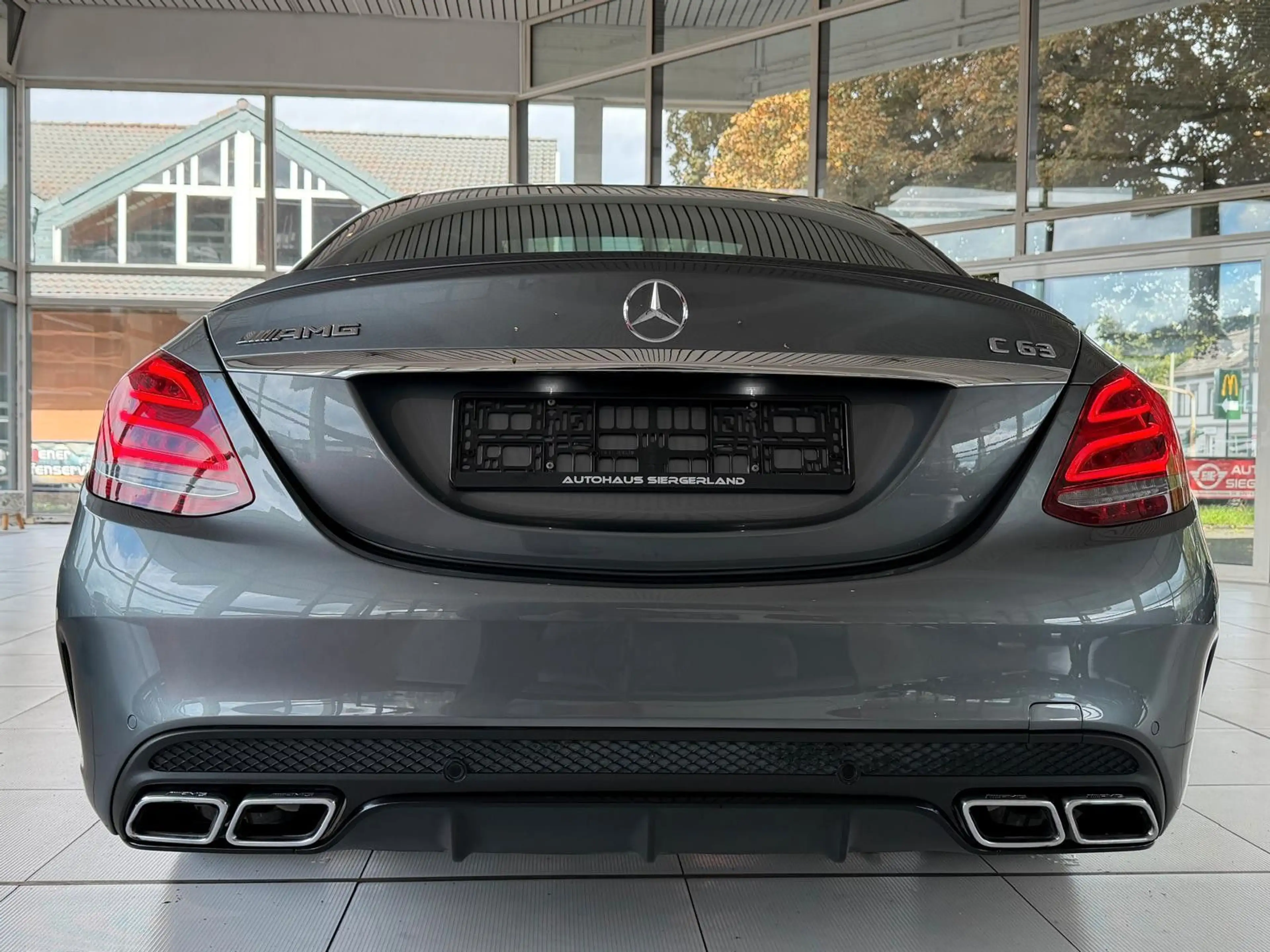 Mercedes-Benz C 63 AMG /Burmester/Pano/SportAbgas/Scheckheft/ — photo 6