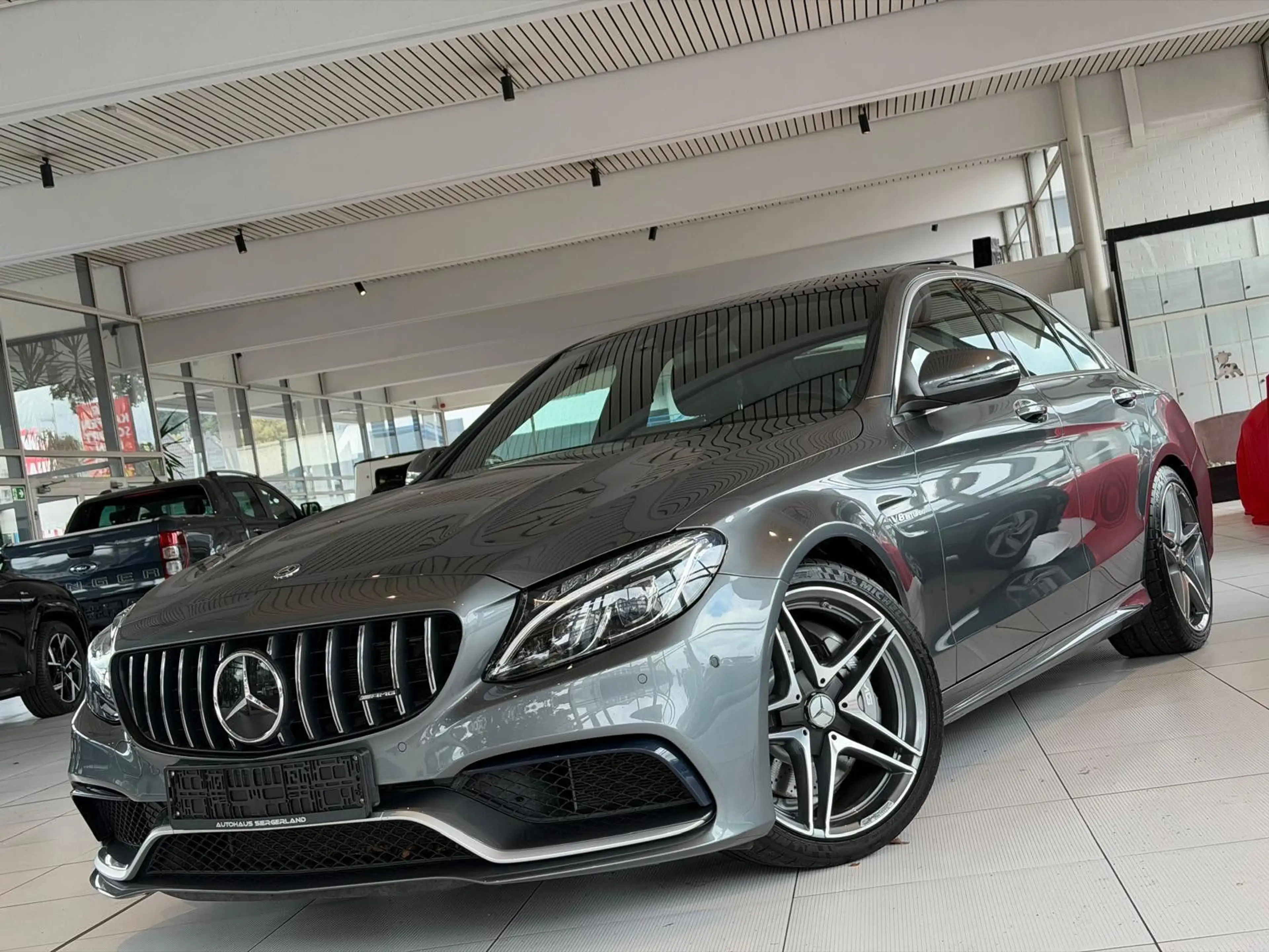 Mercedes-Benz C 63 AMG /Burmester/Pano/SportAbgas/Scheckheft/