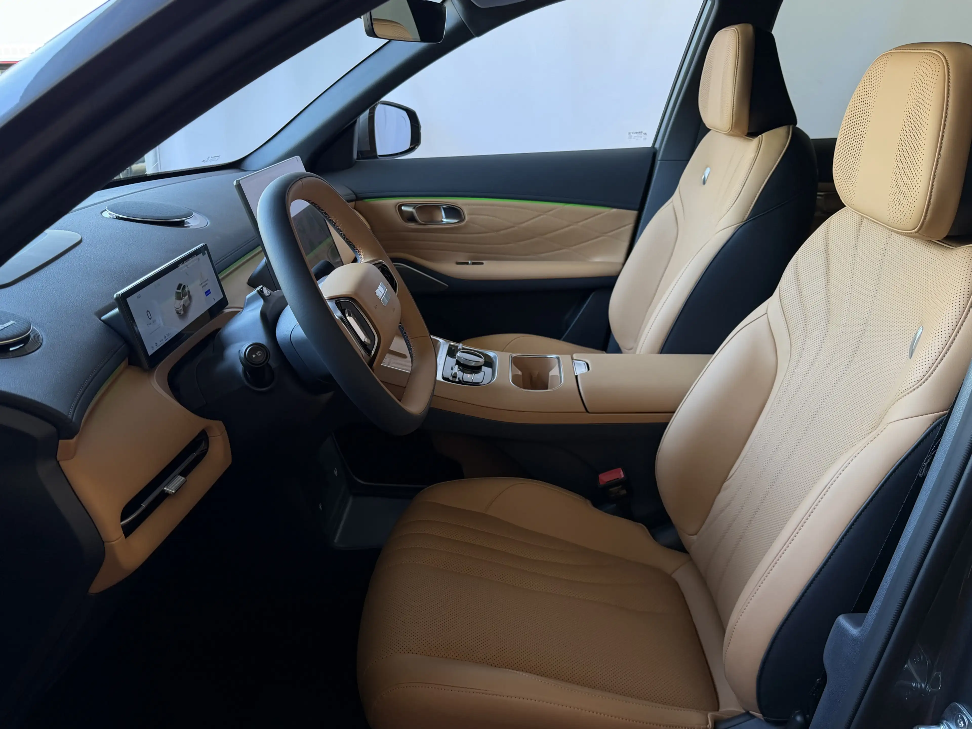 Geely Starray EM-i MAX+ PHEV LONG RANGE BRUIN LEER NIEUWE AUTO 09/202 — photo 19