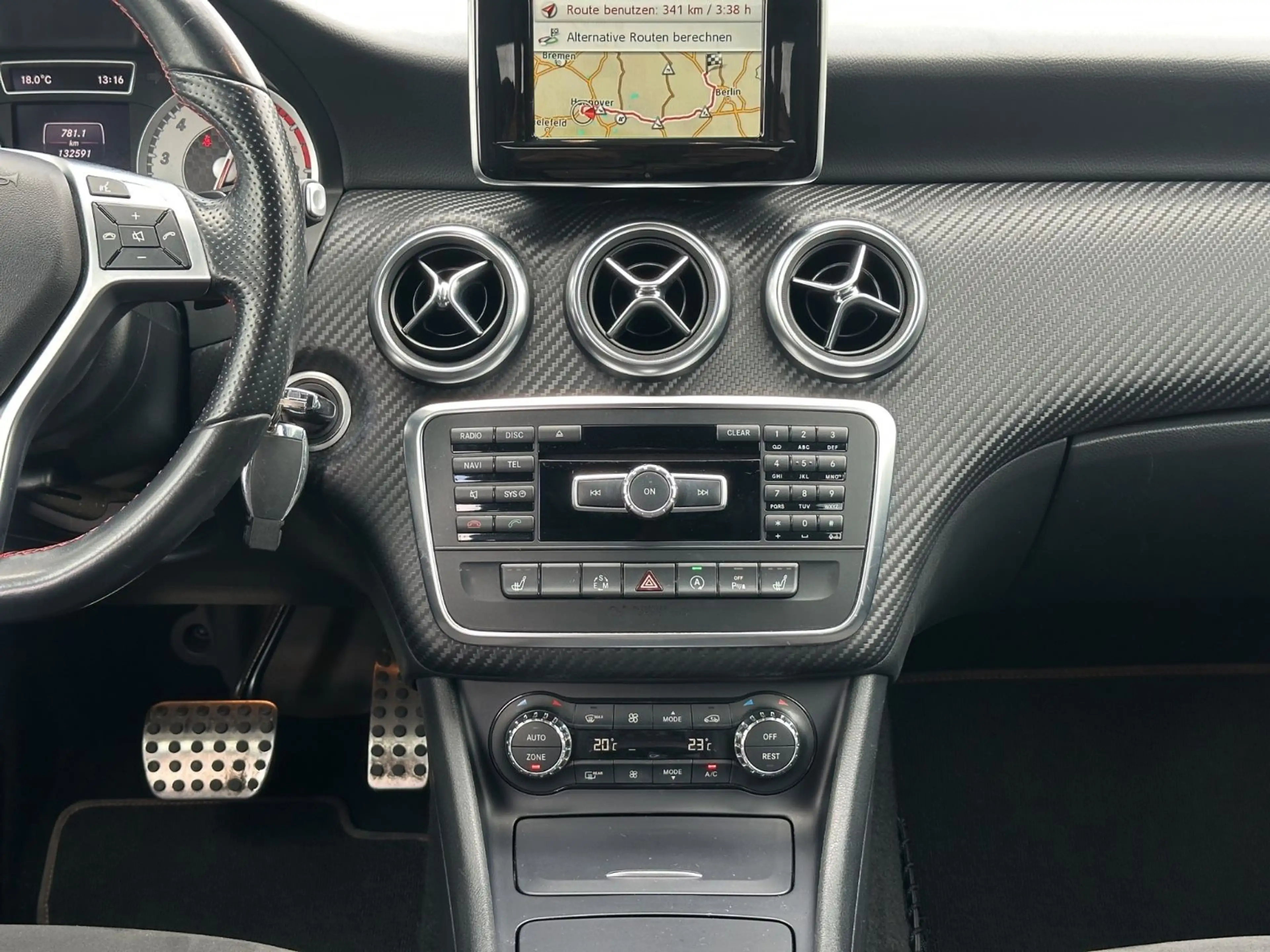 Mercedes-Benz A 200 AMG Leder Xenon Navi Garantie Scheckheft — photo 12