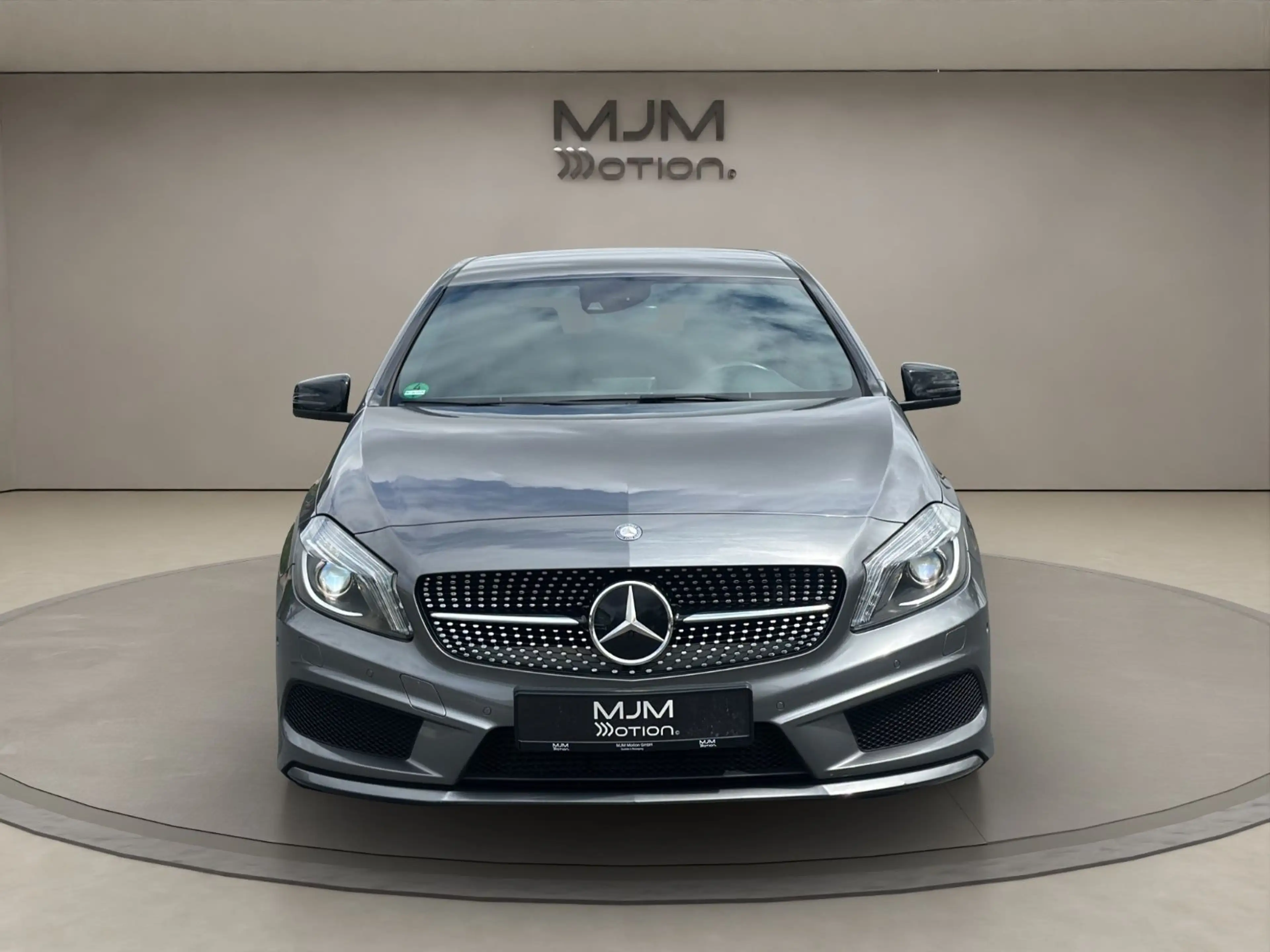 Mercedes-Benz A 200 AMG Leder Xenon Navi Garantie Scheckheft — photo 7