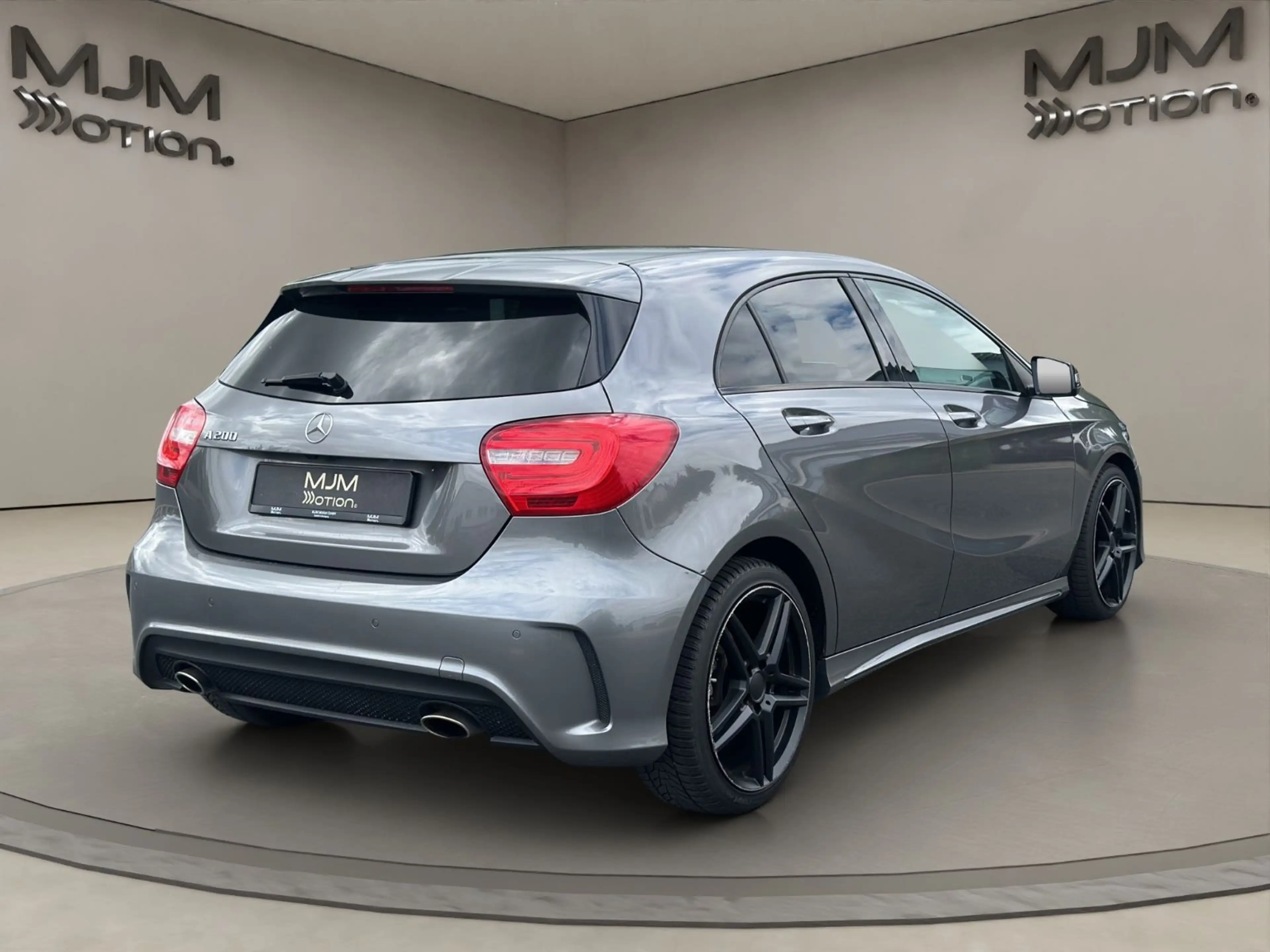 Mercedes-Benz A 200 AMG Leder Xenon Navi Garantie Scheckheft — photo 4