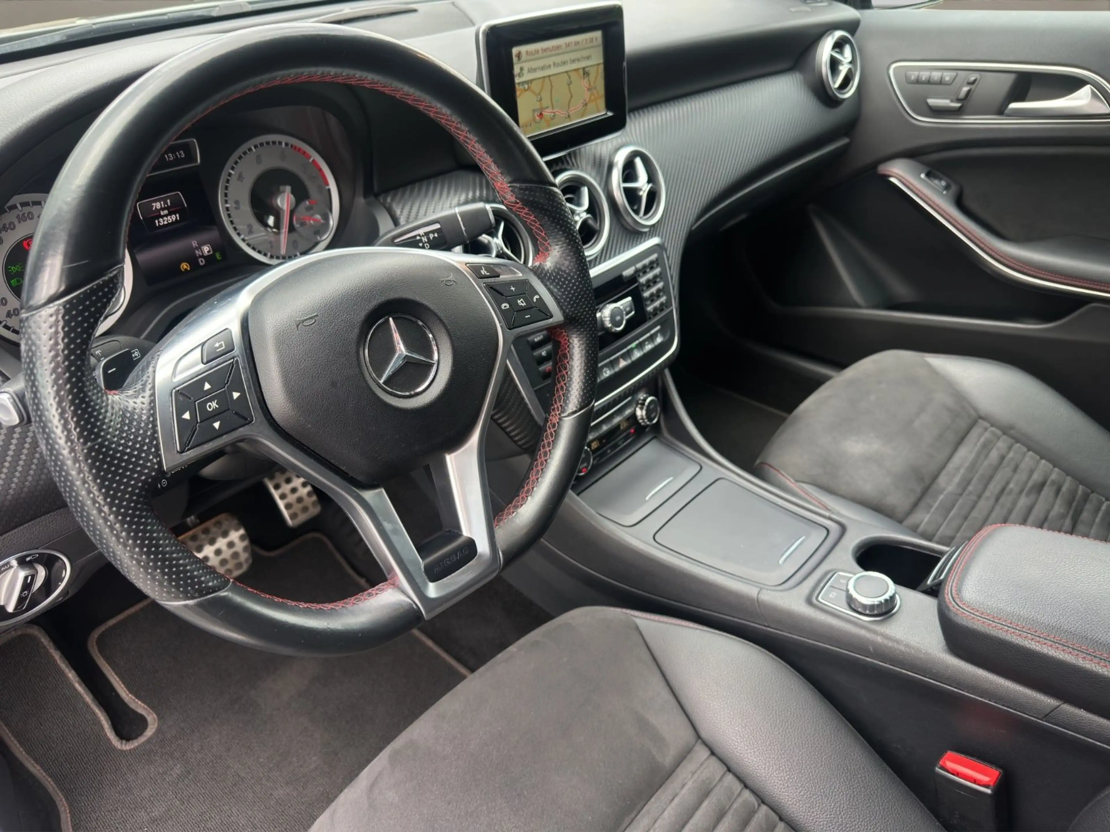 Mercedes-Benz A 200 AMG Leder Xenon Navi Garantie Scheckheft — photo 10