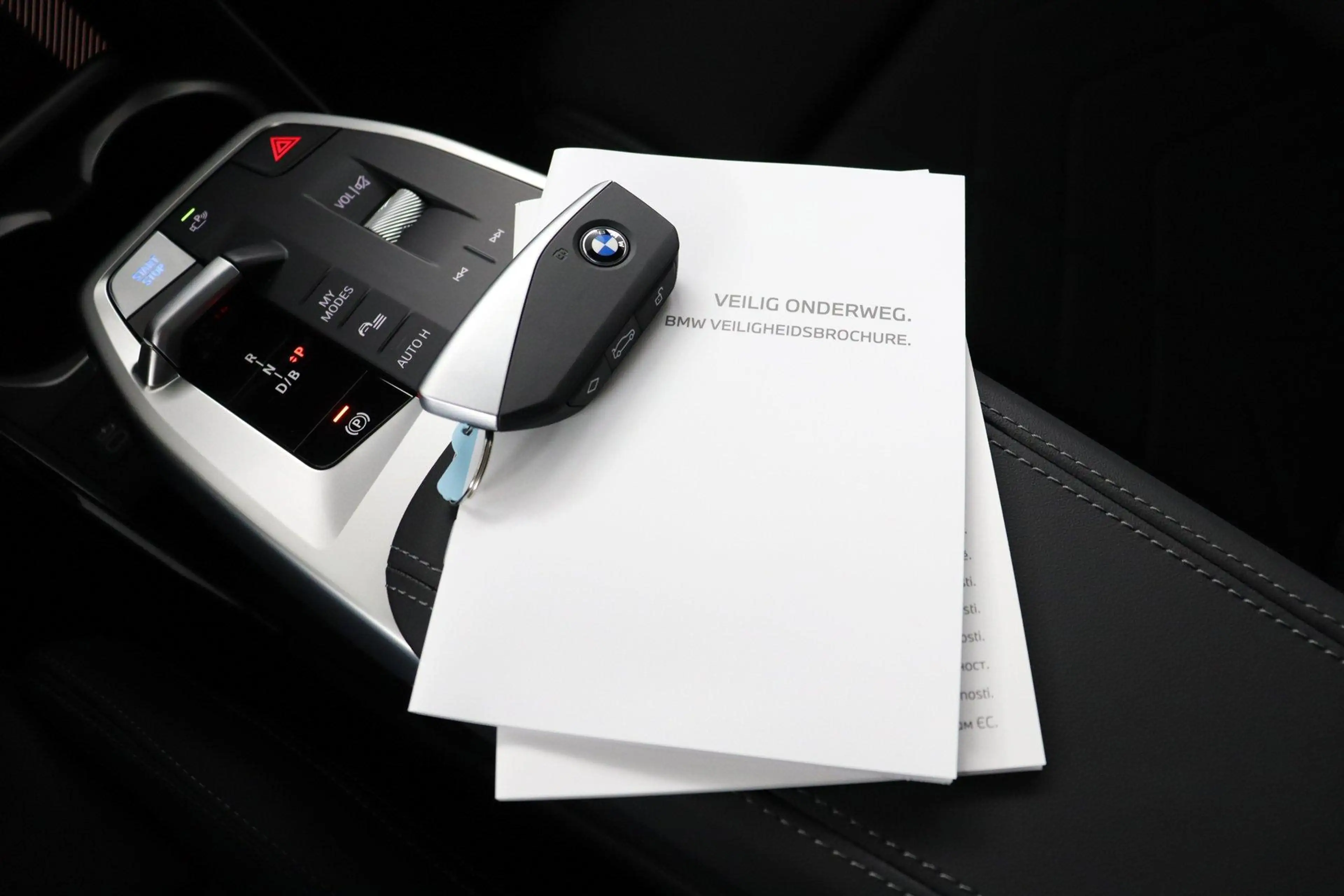 BMW iX2 eDrive20 67 kWh M Sport Edition M Sport Pro | Trek — photo 13