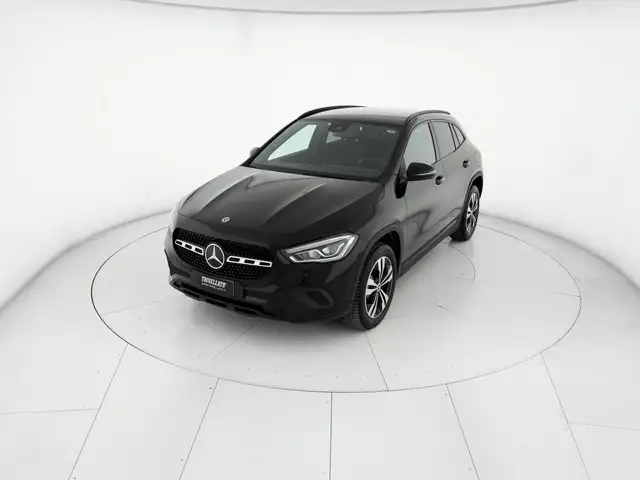 Mercedes-Benz GLA 180 180 d sport auto