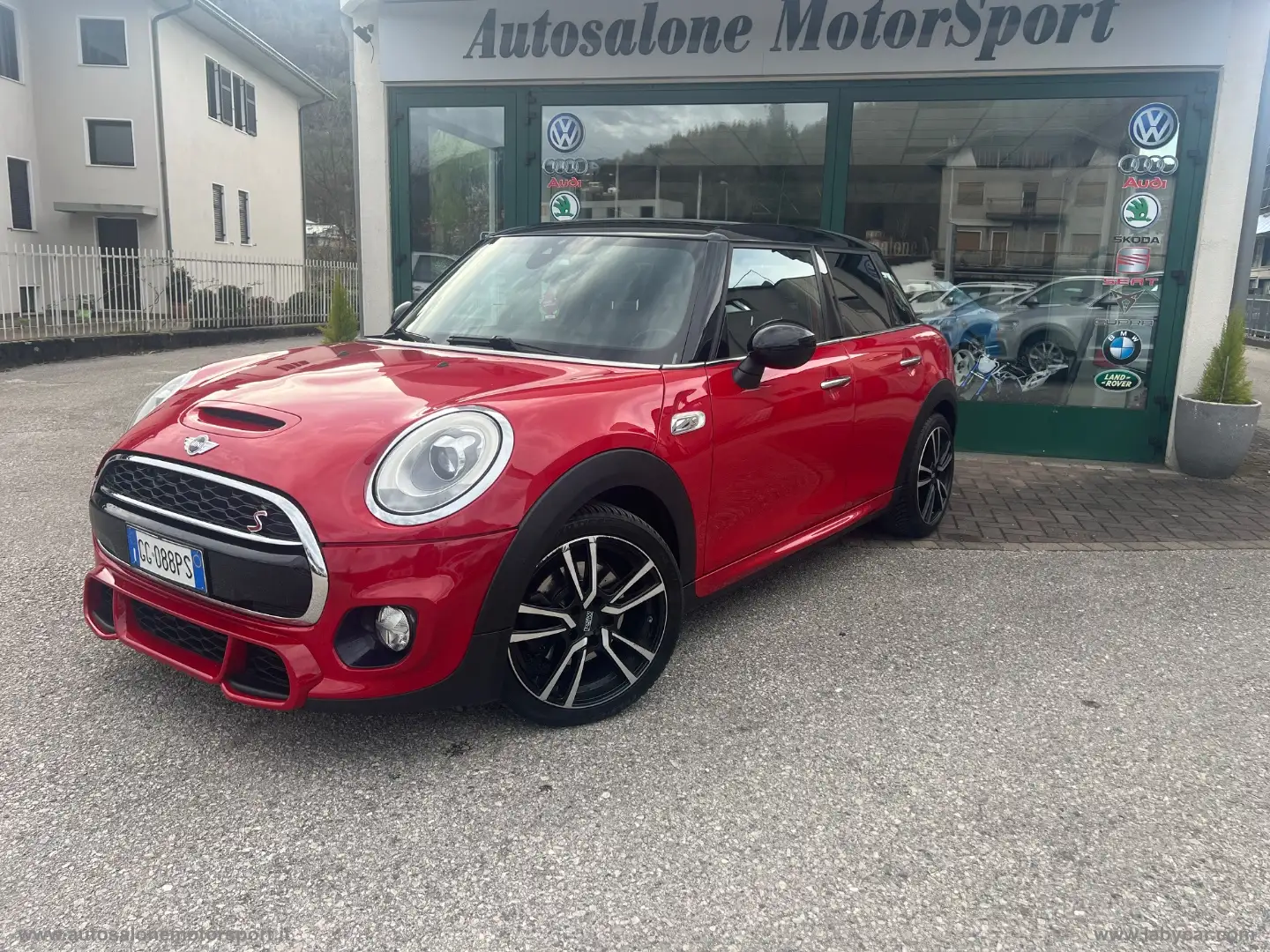 MINI Cooper Cooper S 5 porte John Cooper Works Rouge - 1