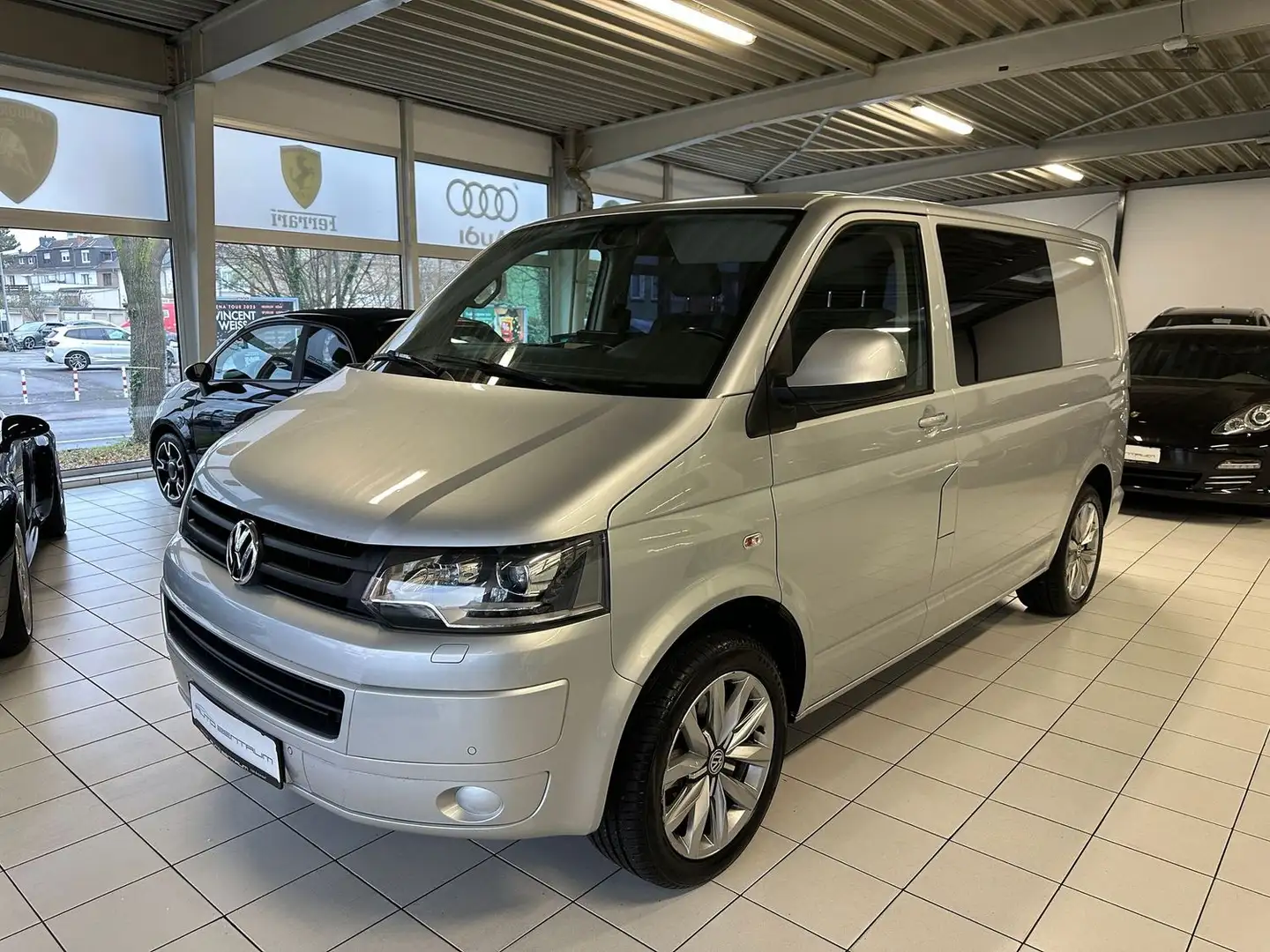 Volkswagen T5 4Motion Synchro Automatik Срібний - 1
