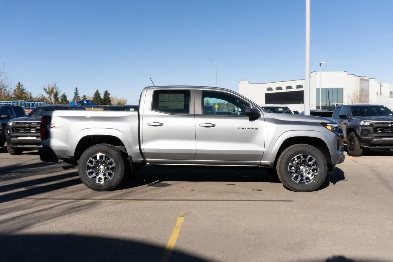 Chevrolet Colorado снимка Chevrolet Colorado